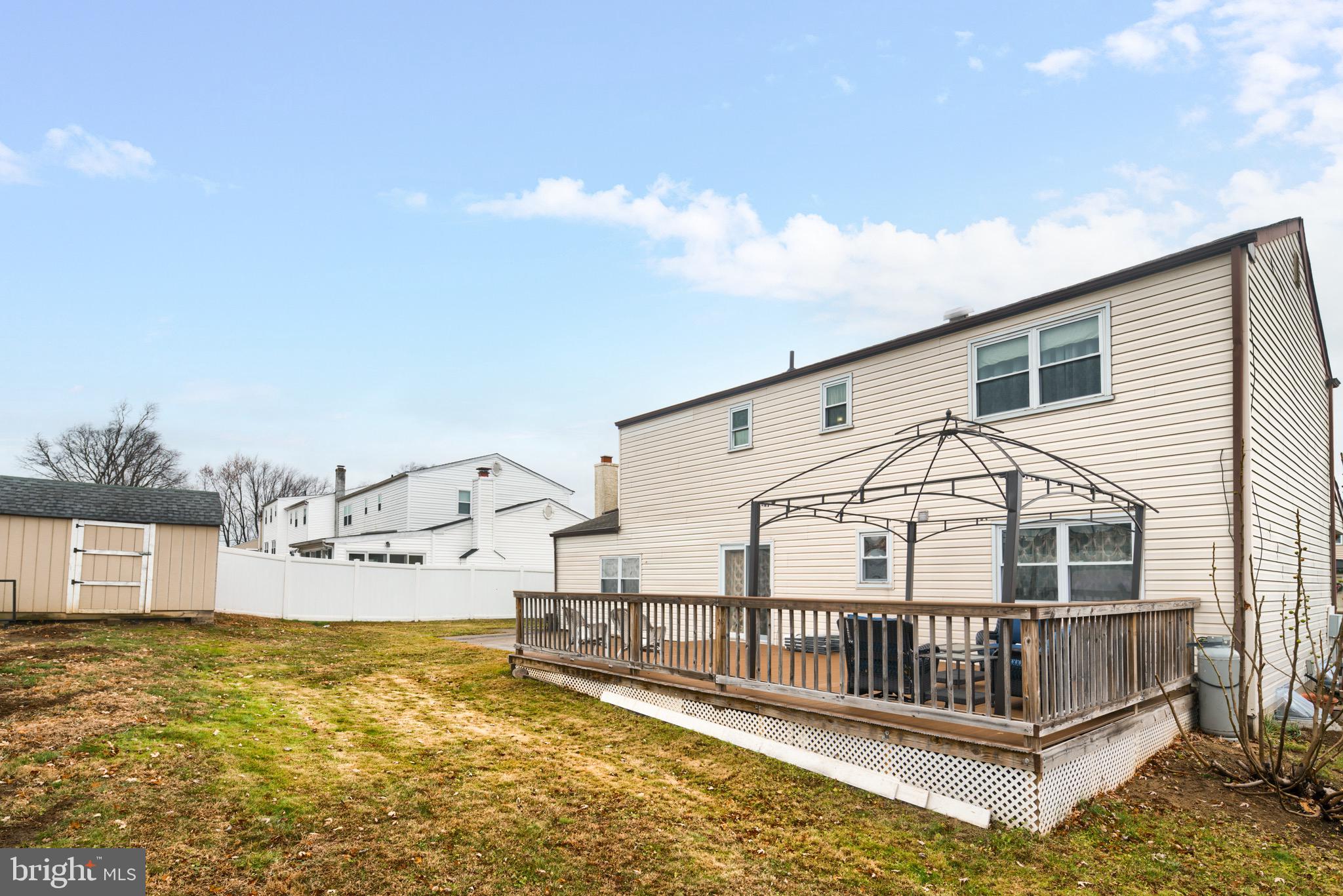 EXECUTIVE PARK - Residential