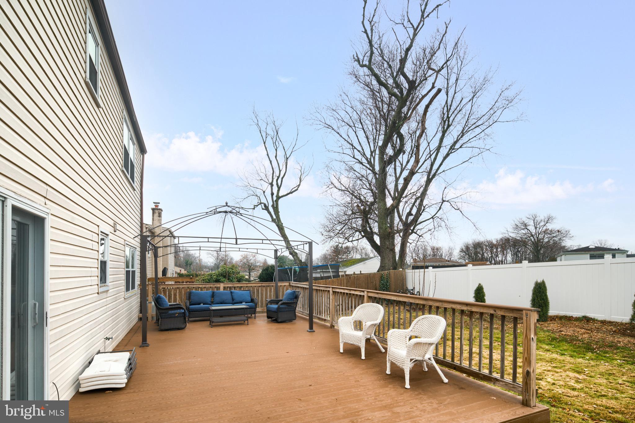 EXECUTIVE PARK - Residential