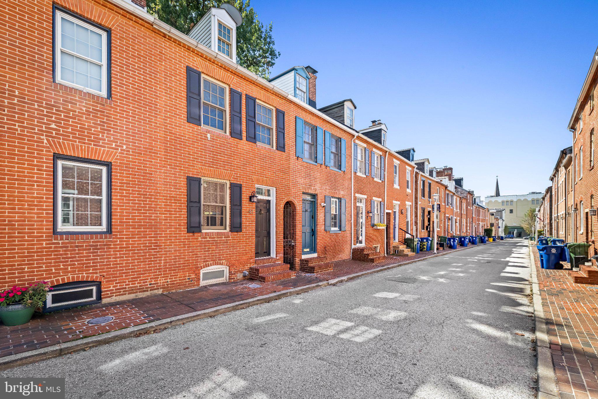 41 E HAMBURG STREET