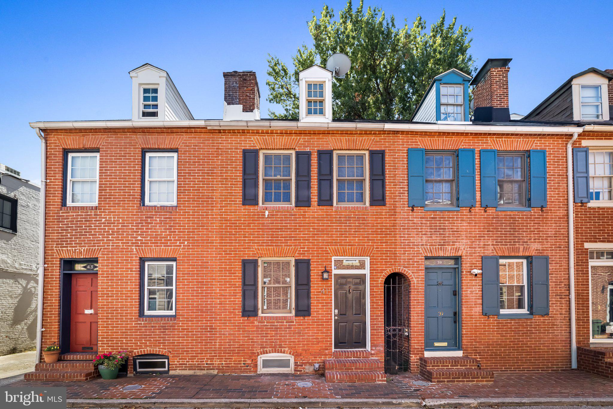 41 E HAMBURG STREET