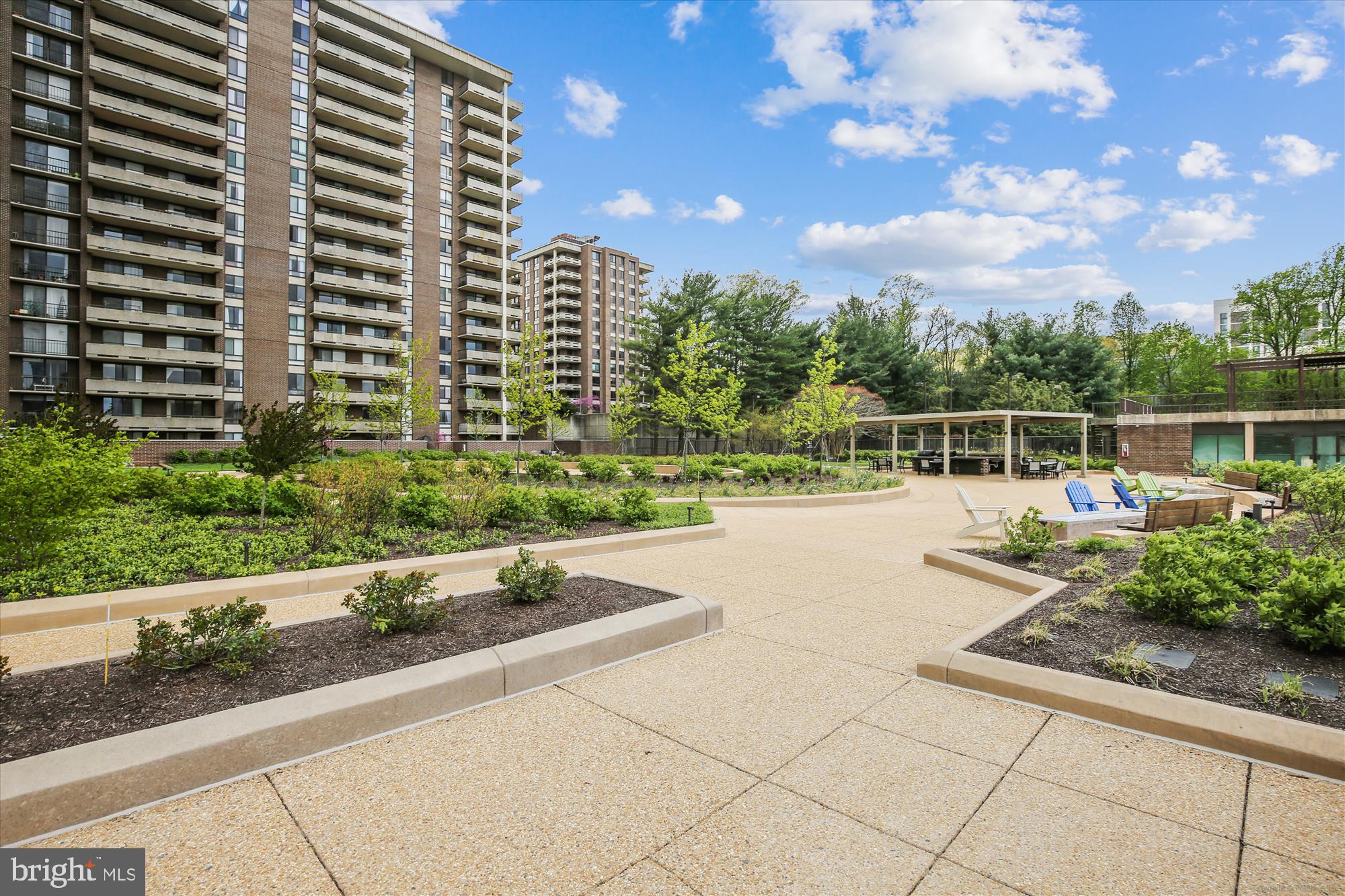 REGENCY AT MCLEAN - Residential