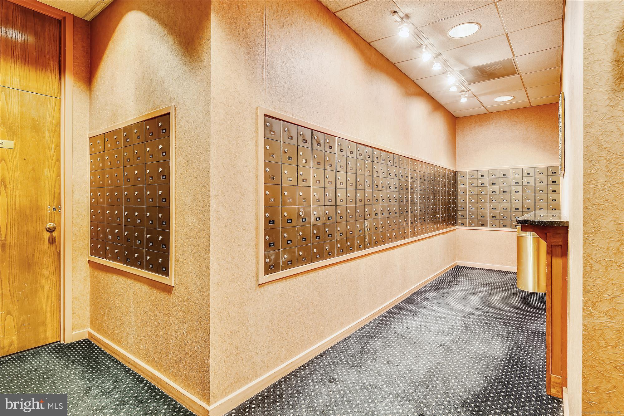 REGENCY AT MCLEAN - Residential