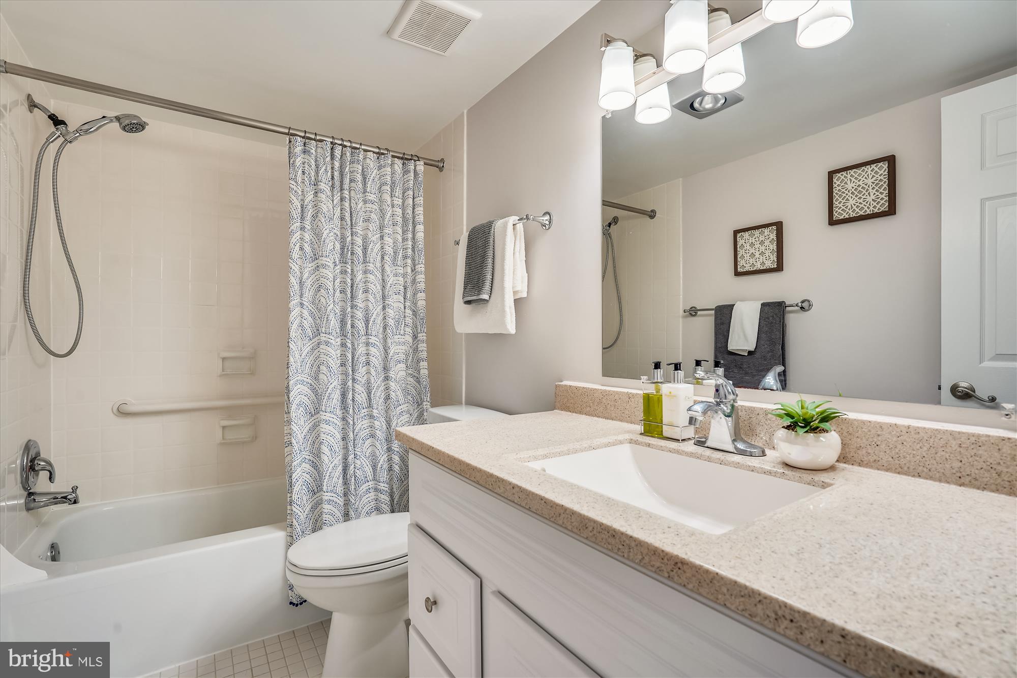 REGENCY AT MCLEAN - Residential