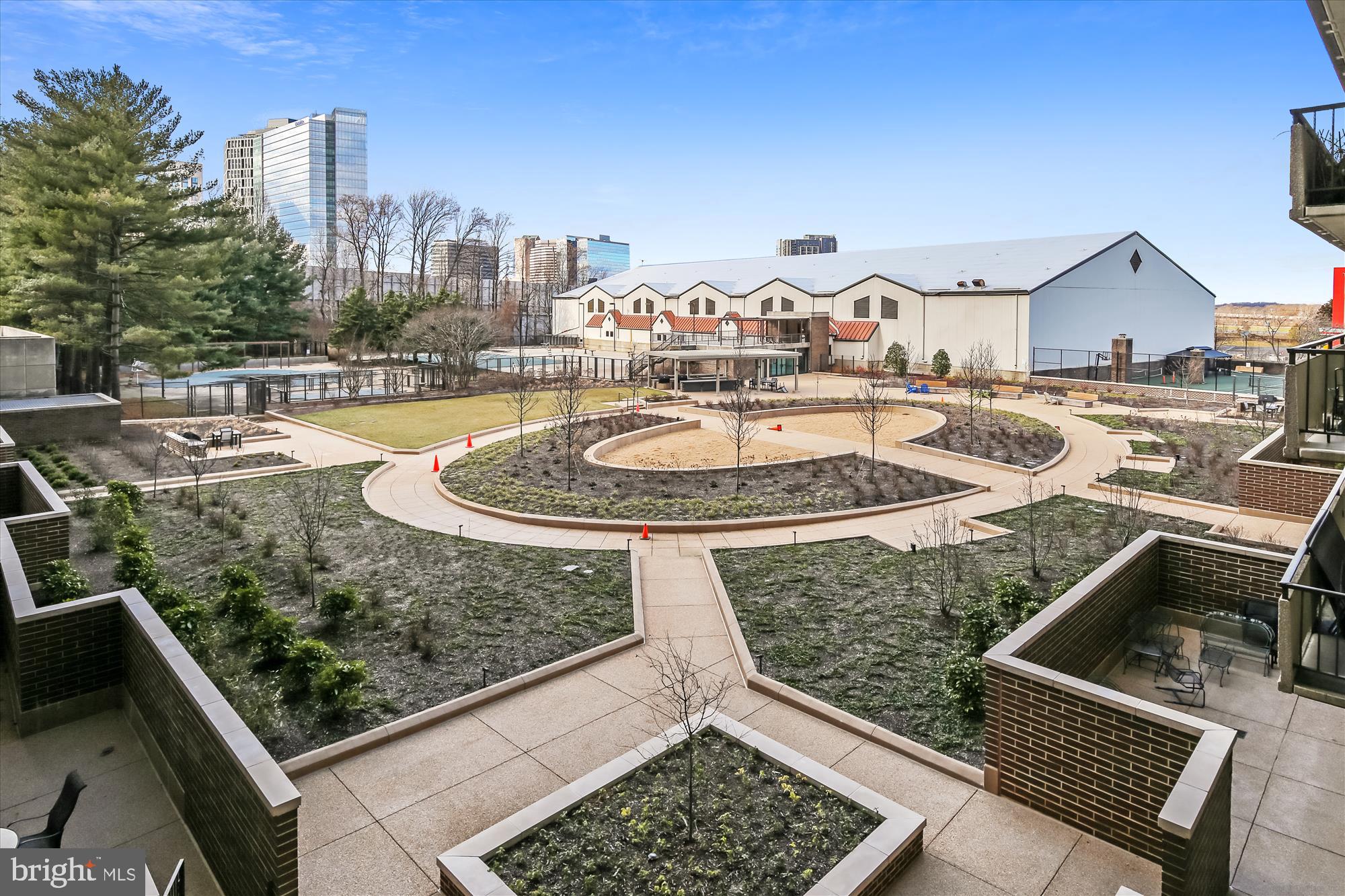 REGENCY AT MCLEAN - Residential