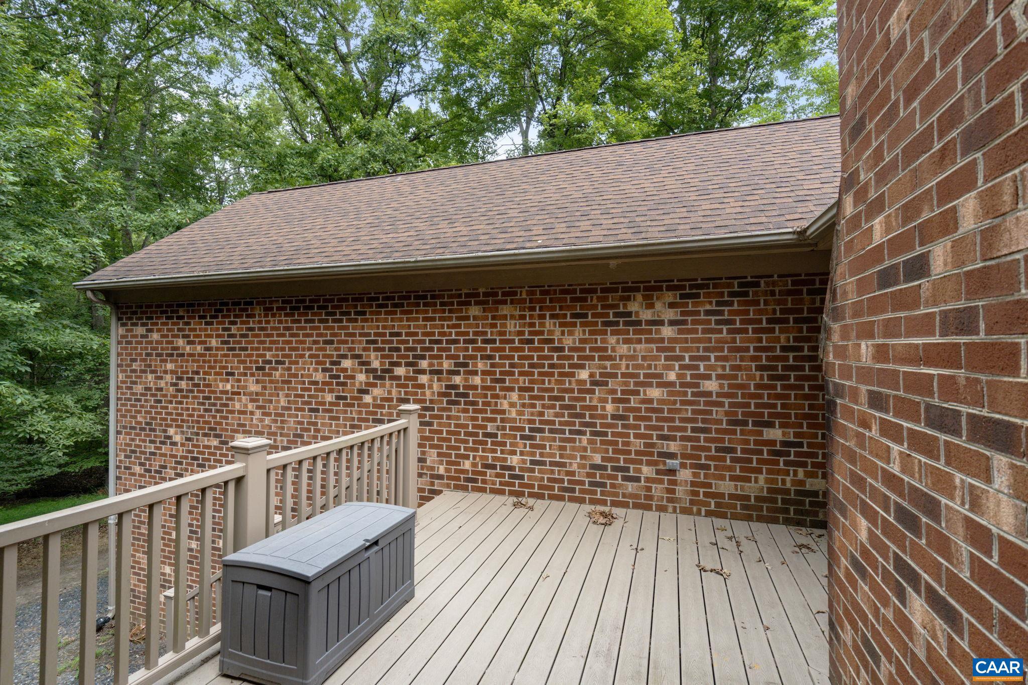 LAKE MONTICELLO - Residential