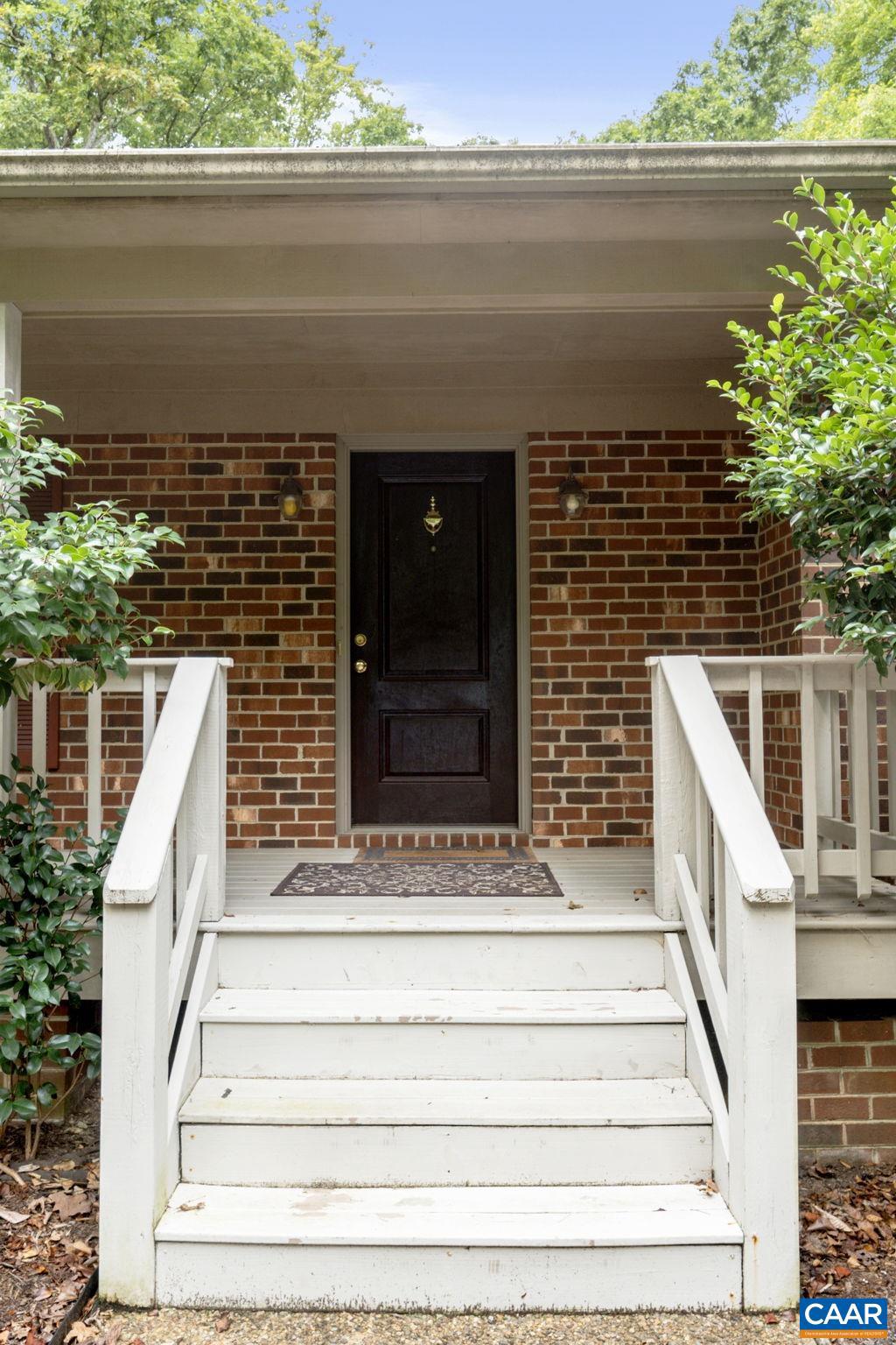 LAKE MONTICELLO - Residential