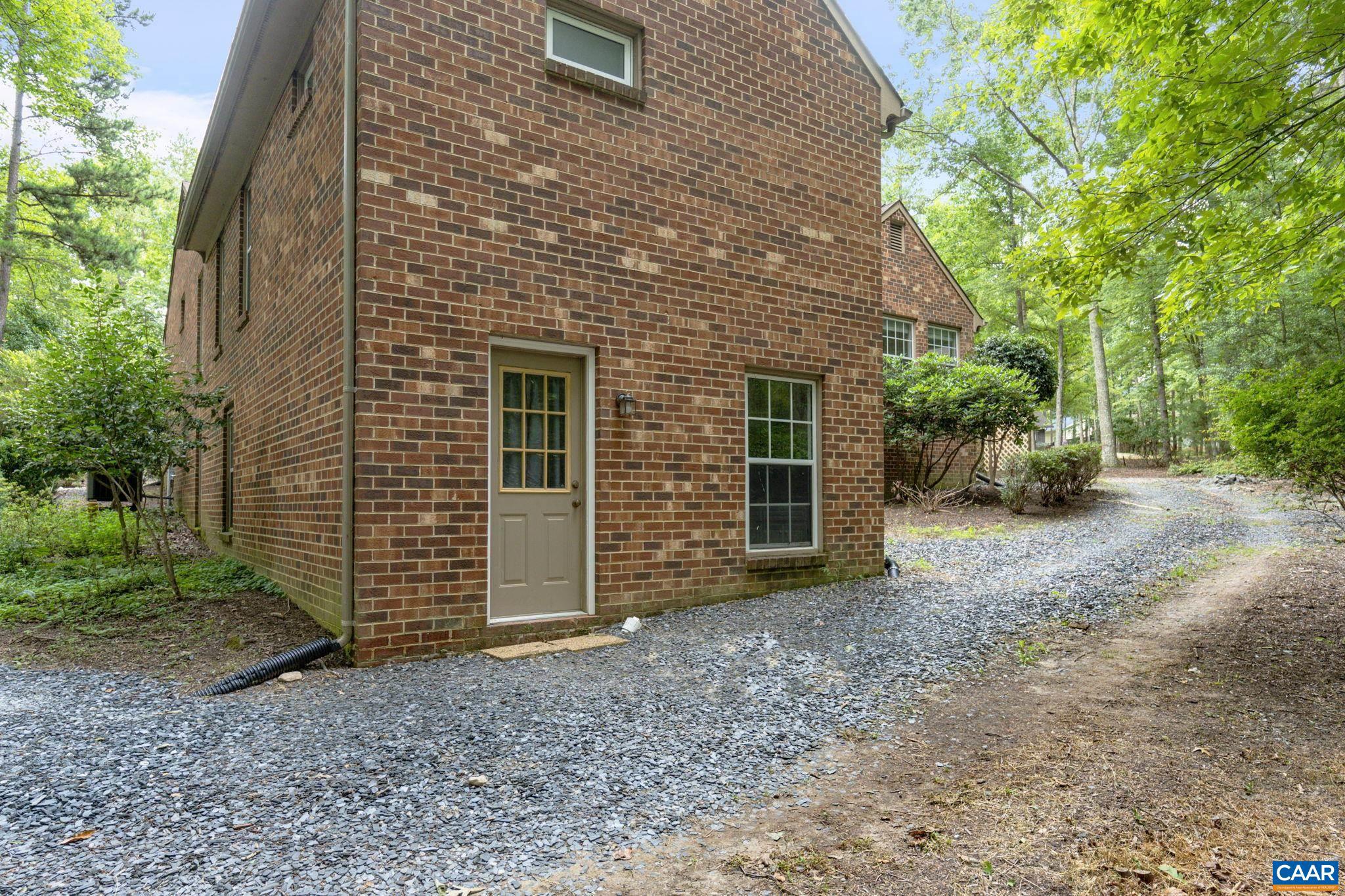 LAKE MONTICELLO - Residential