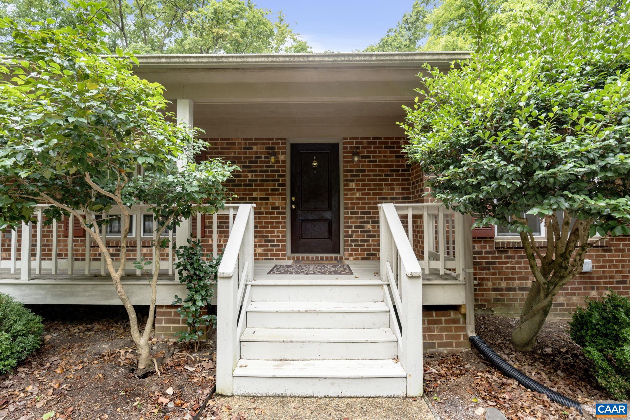 LAKE MONTICELLO - Residential