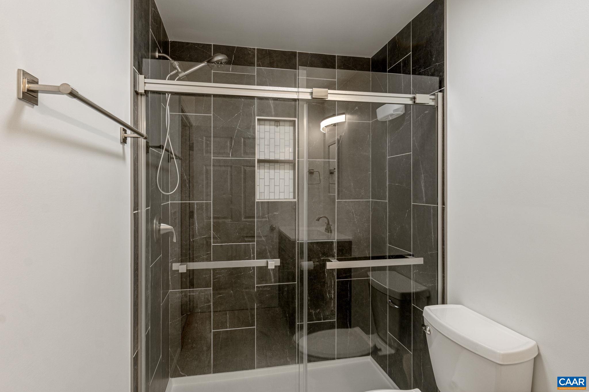 LAKE MONTICELLO - Residential