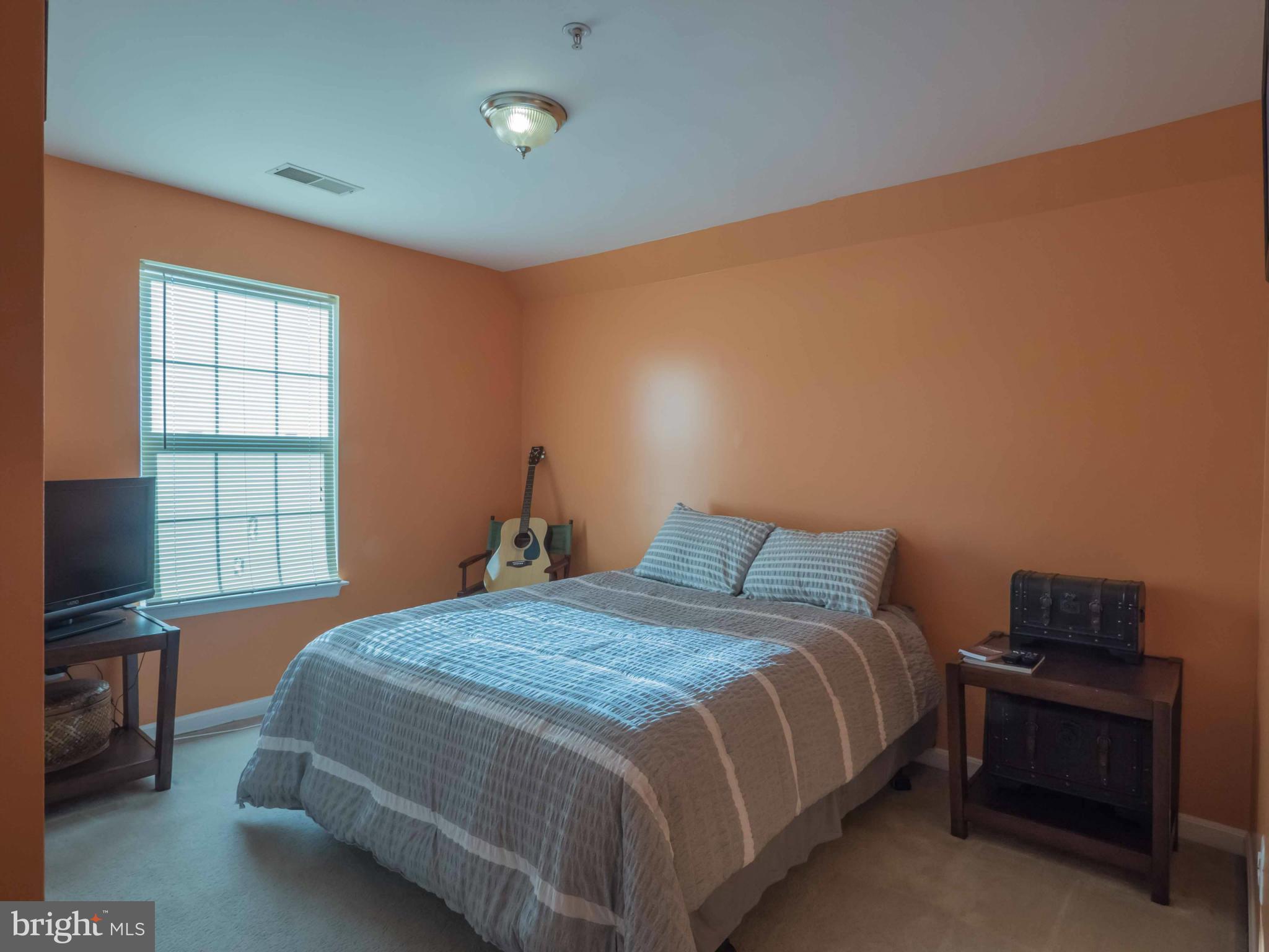 FOXCHASE - Residential