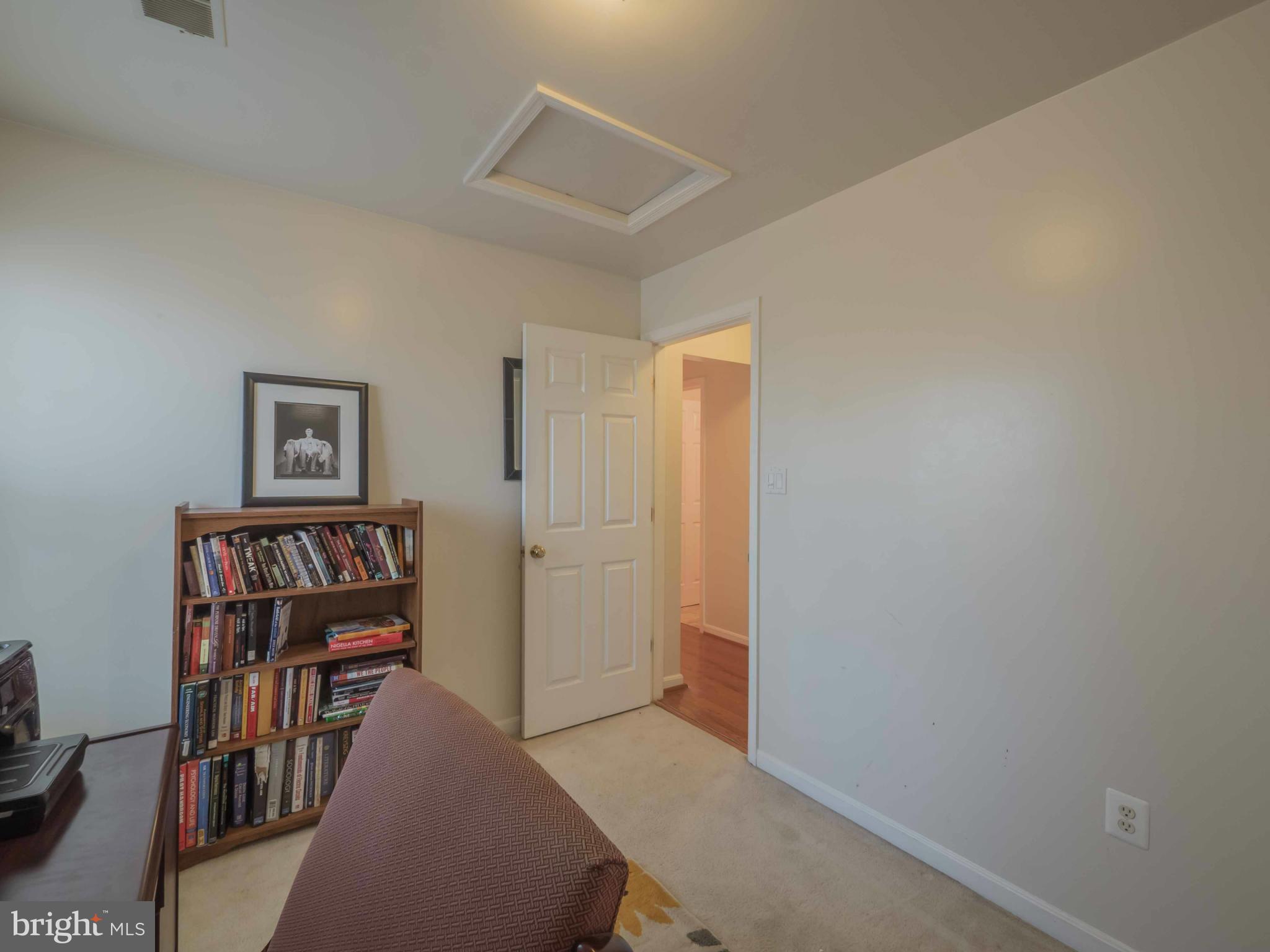 FOXCHASE - Residential