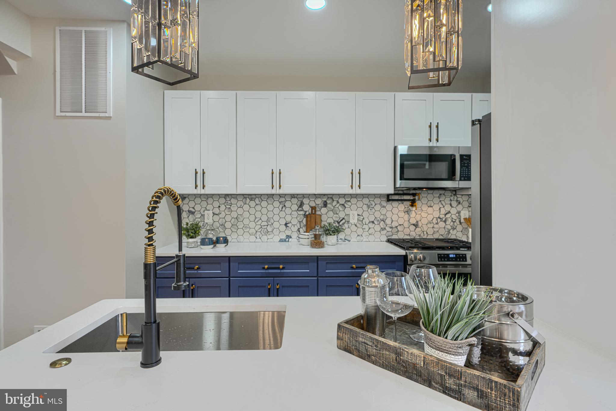 WAVERLY - Residential