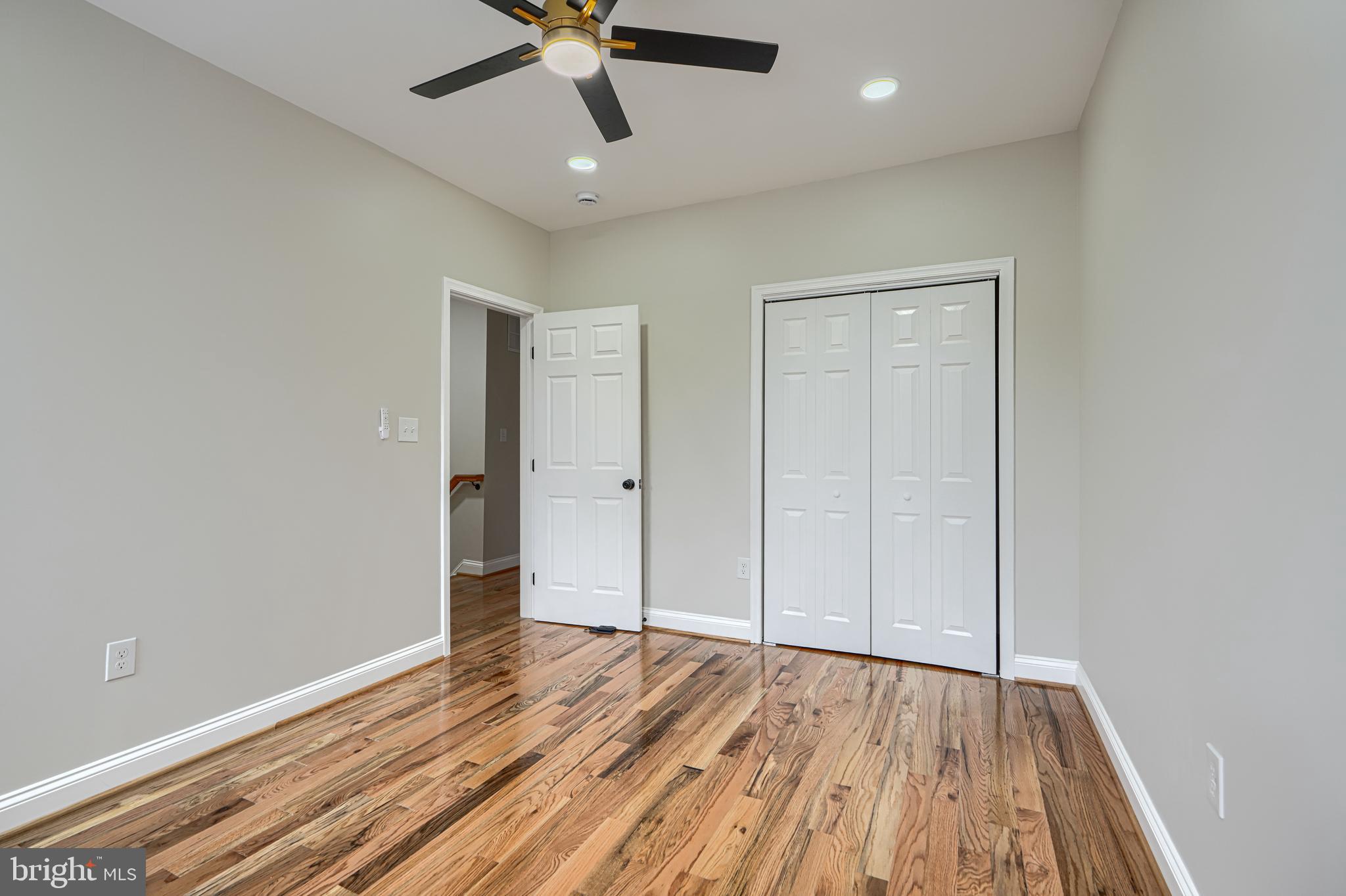 WAVERLY - Residential