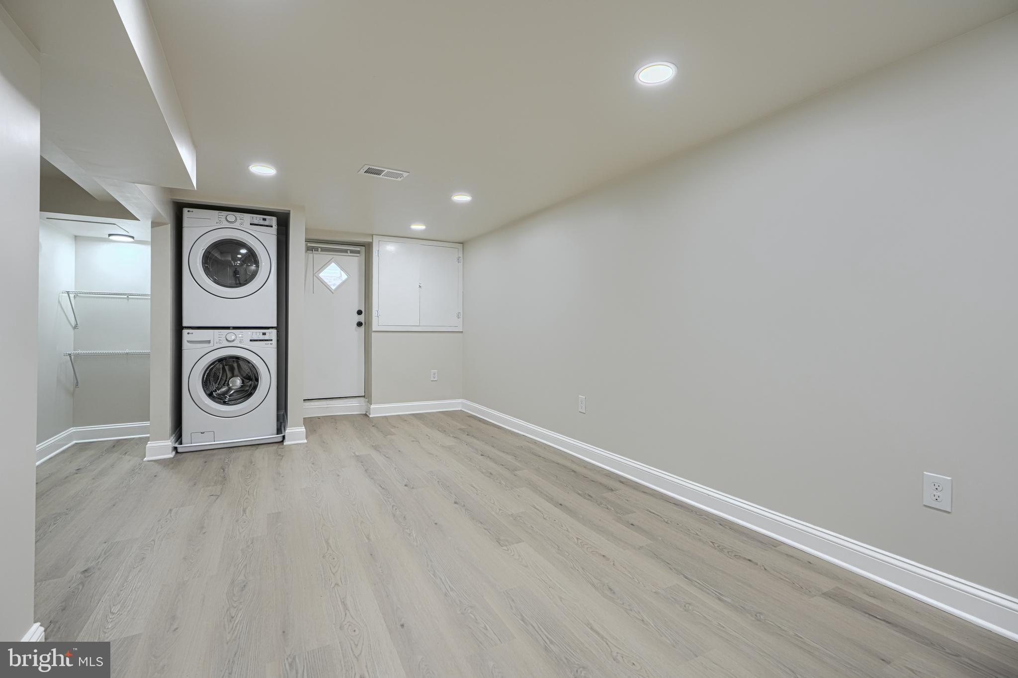 WAVERLY - Residential