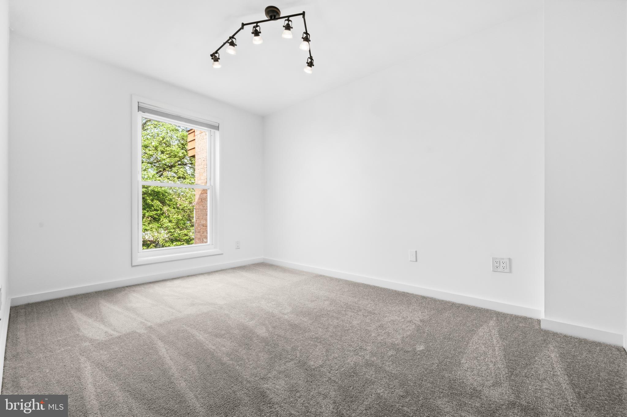 WALNUT GROVE - Residential