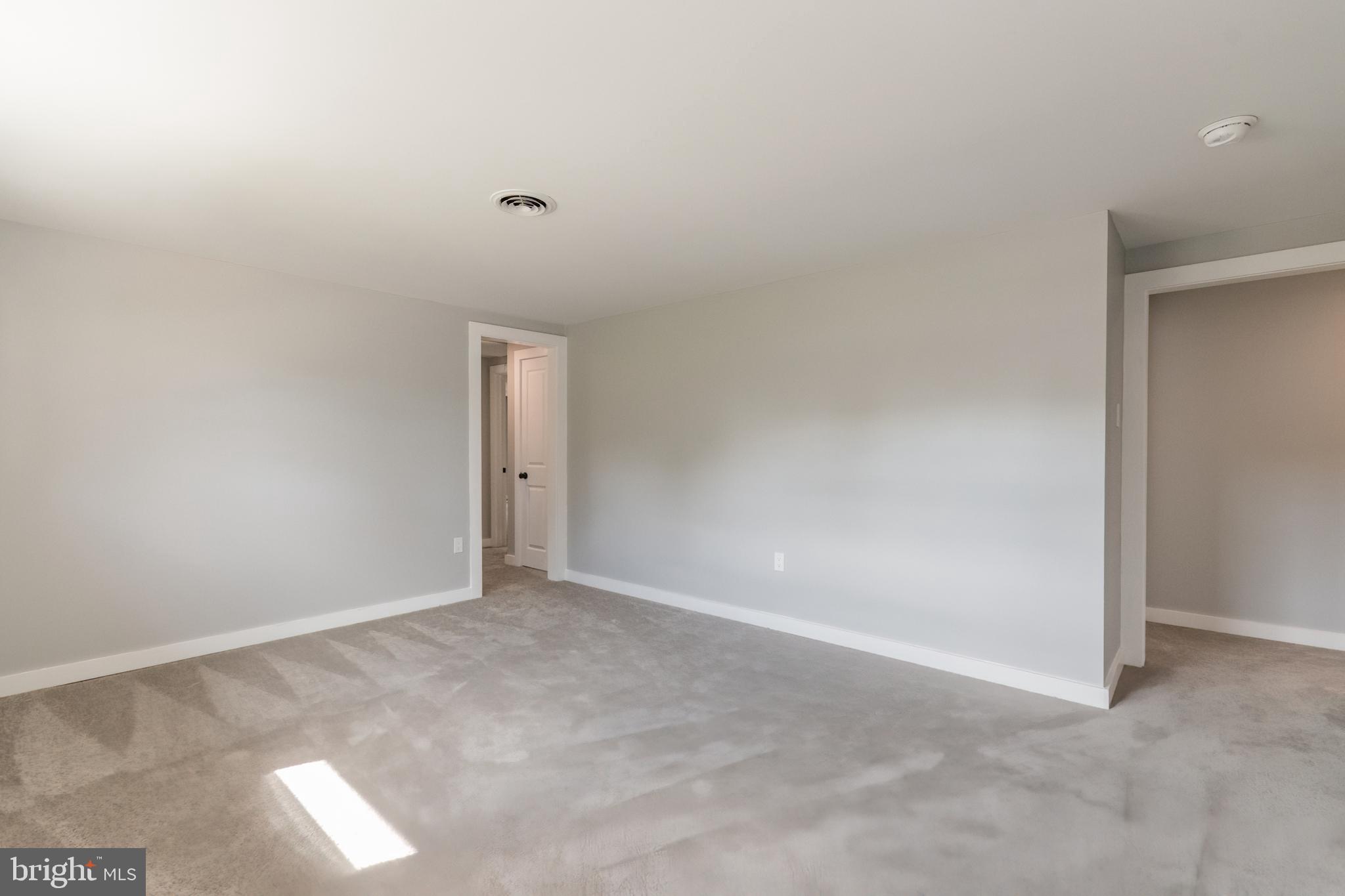 MEADOWBROOK - Residential