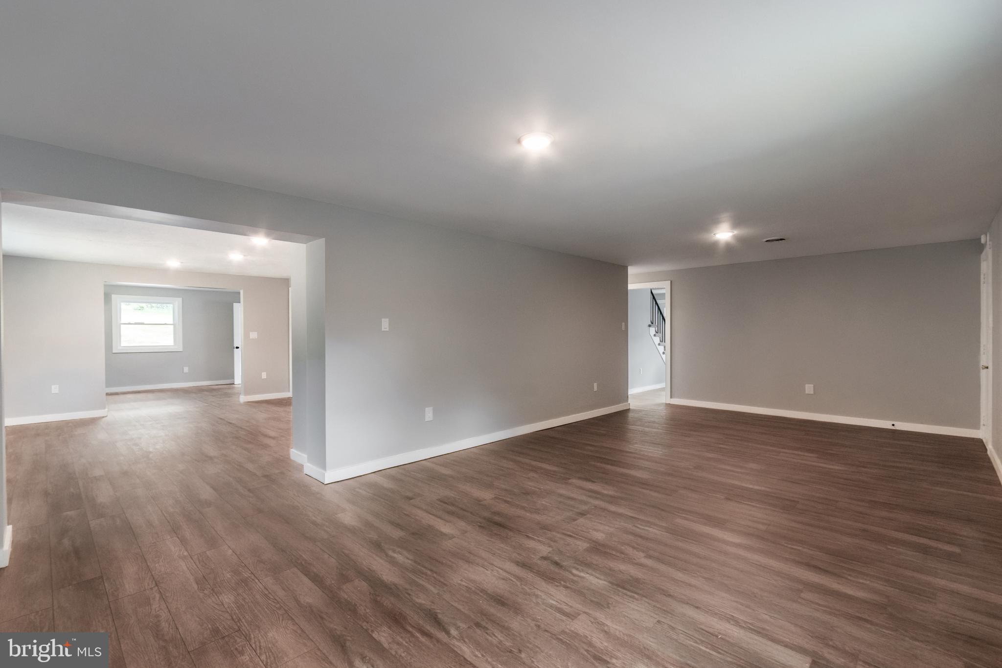 MEADOWBROOK - Residential