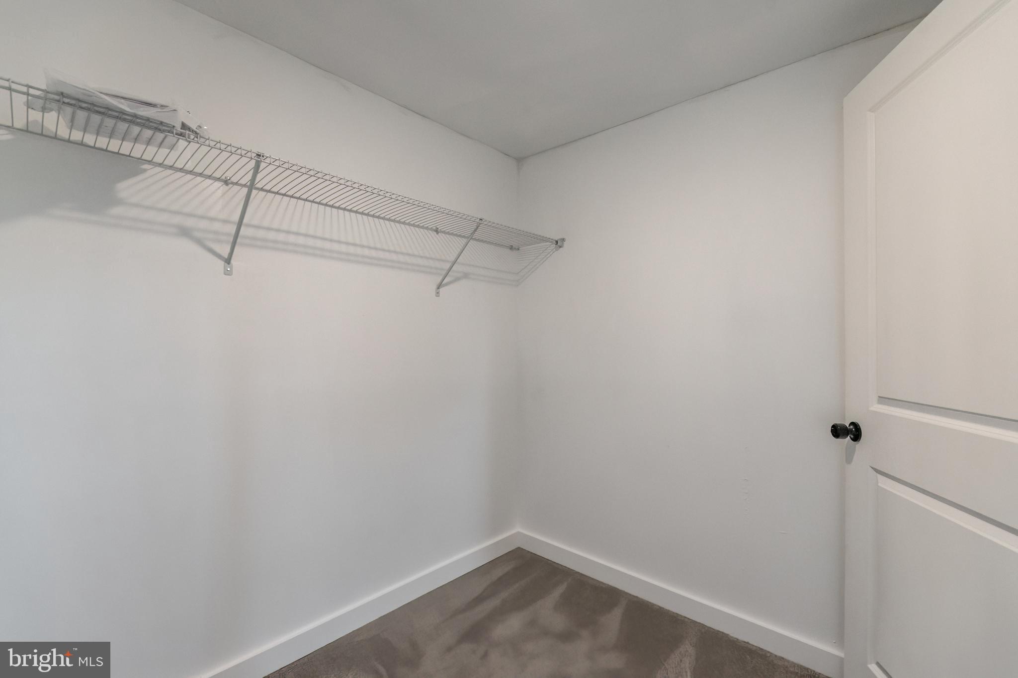 MEADOWBROOK - Residential