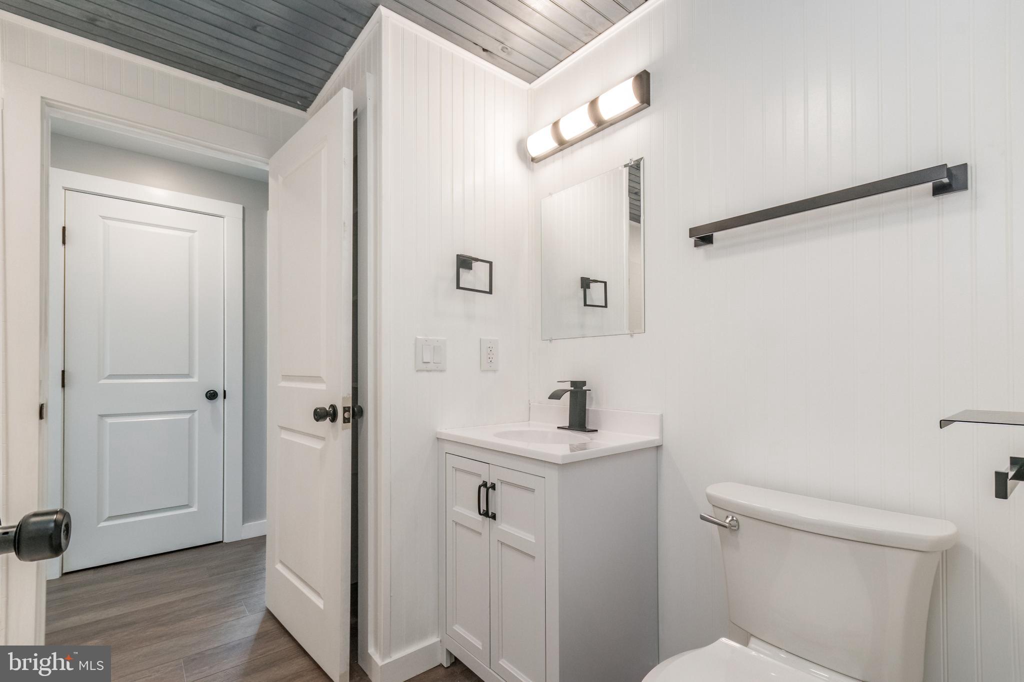 MEADOWBROOK - Residential