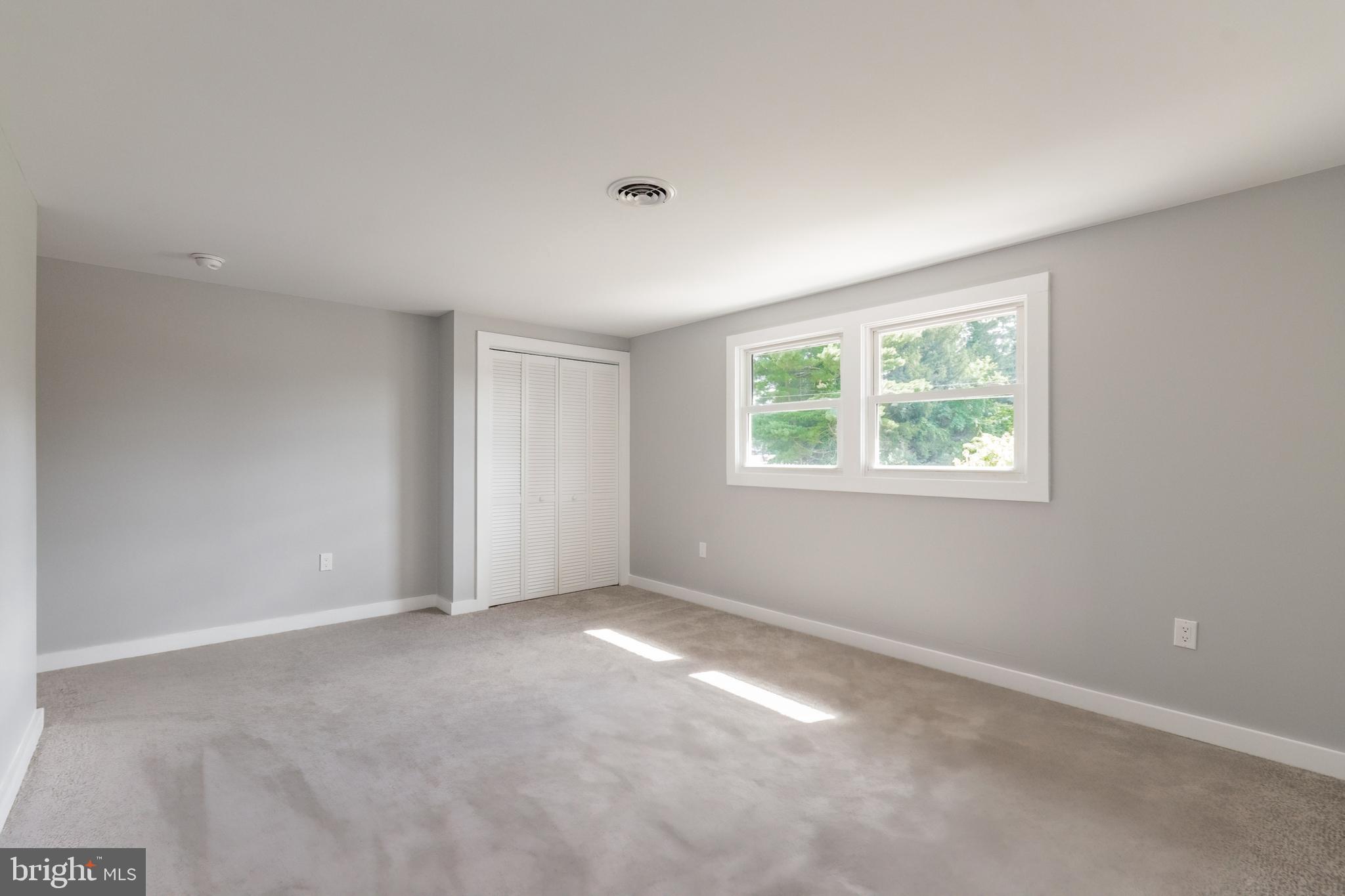 MEADOWBROOK - Residential