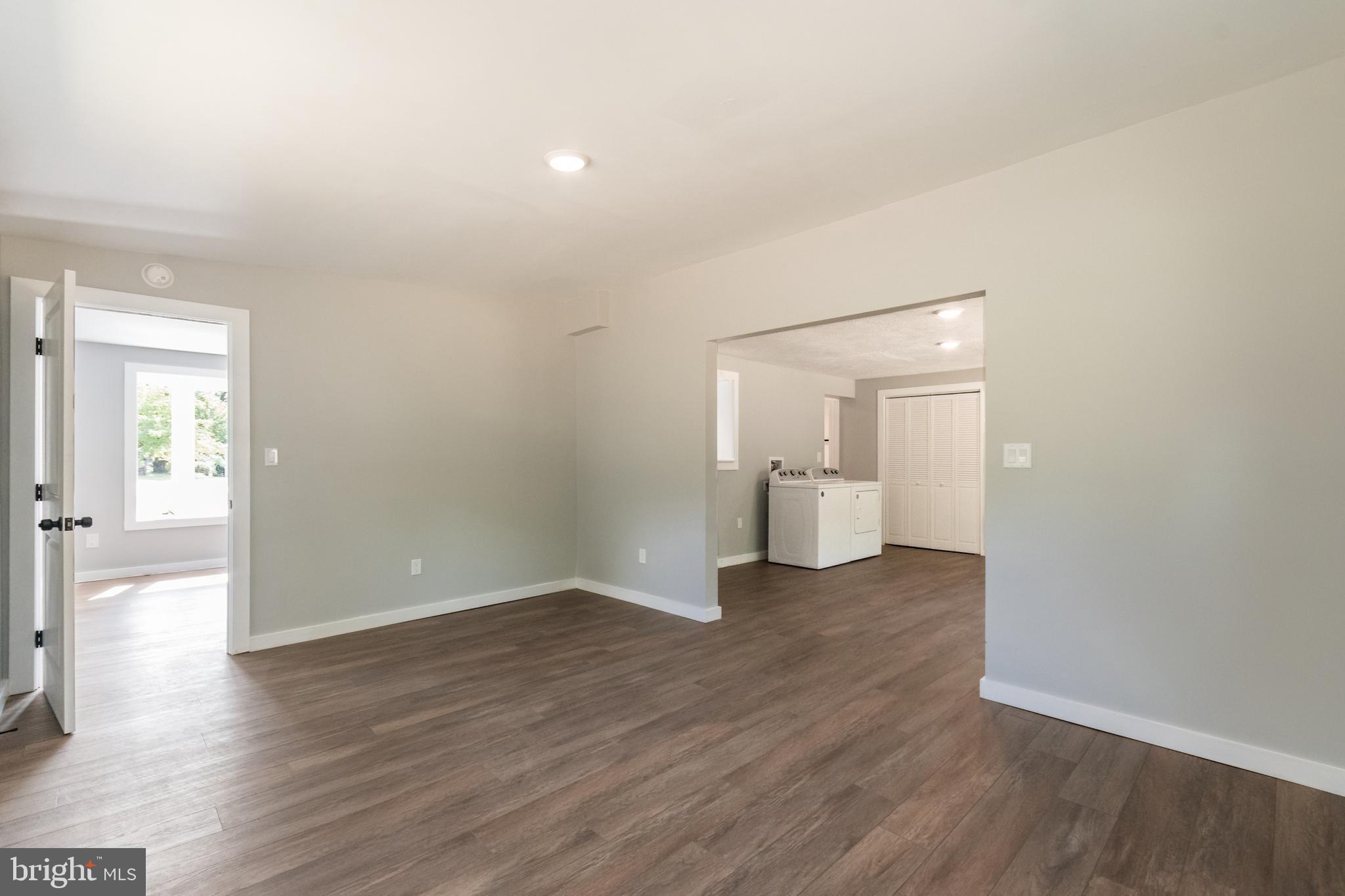 MEADOWBROOK - Residential