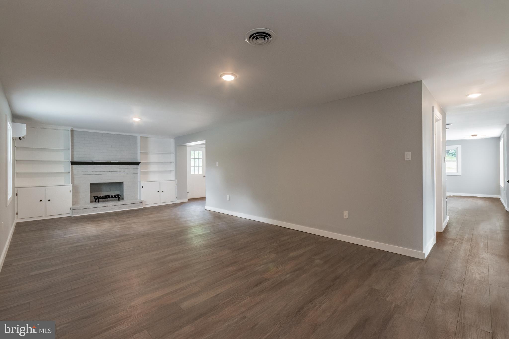 MEADOWBROOK - Residential