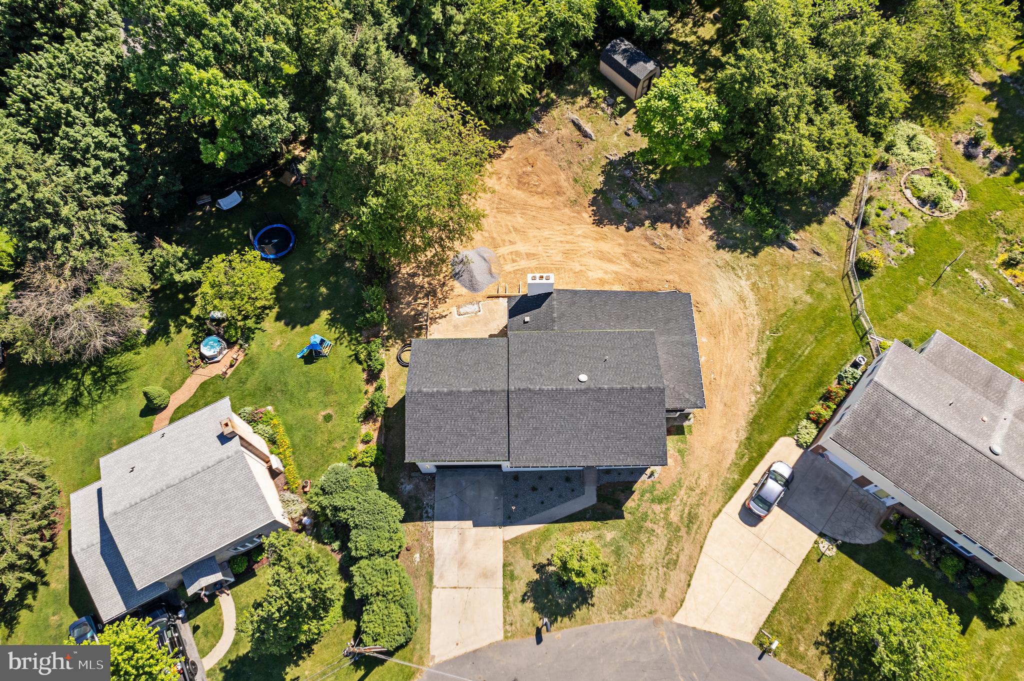 MEADOWBROOK - Residential