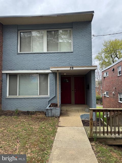 38 VARNUM STREET NE WASHINGTON DC 20011