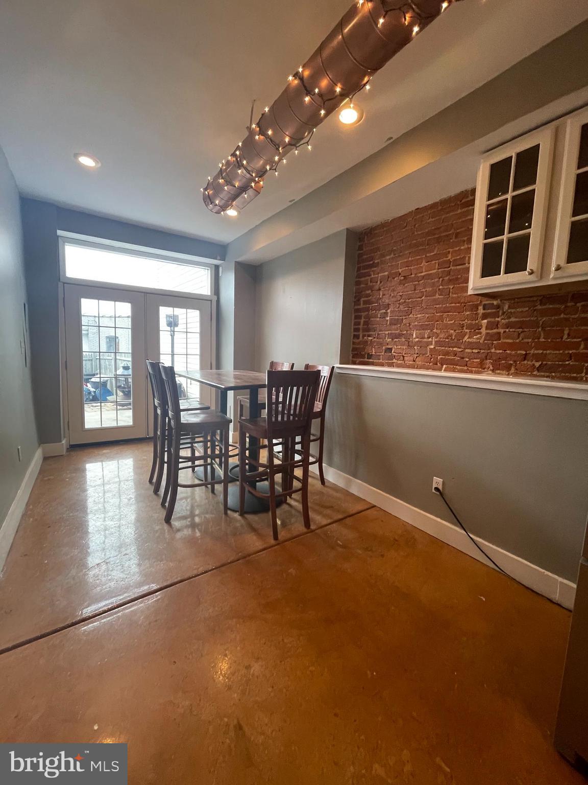 FEDERAL HILL HISTORIC DISTRICT - Residential Lease