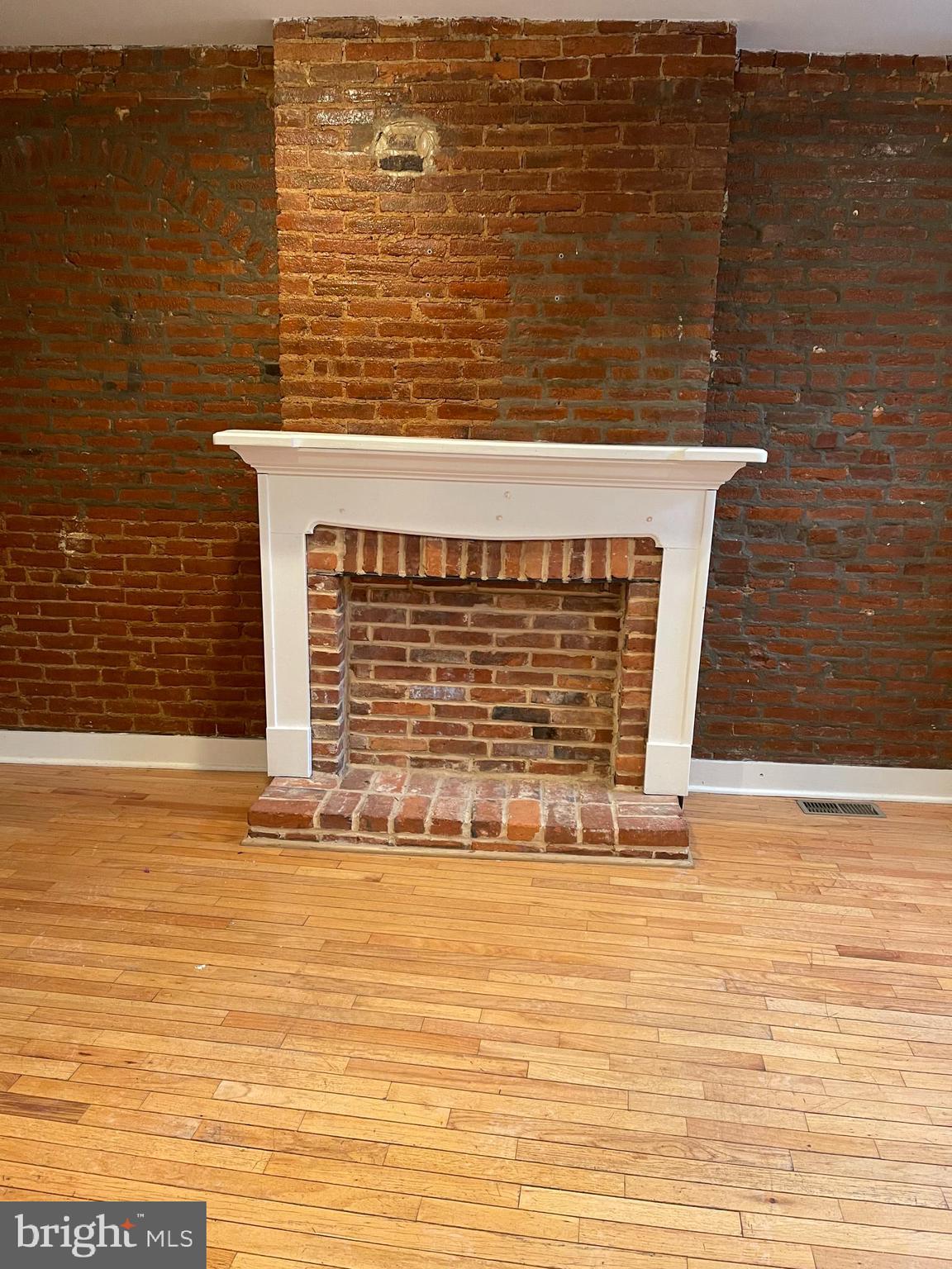 FEDERAL HILL HISTORIC DISTRICT - Residential Lease