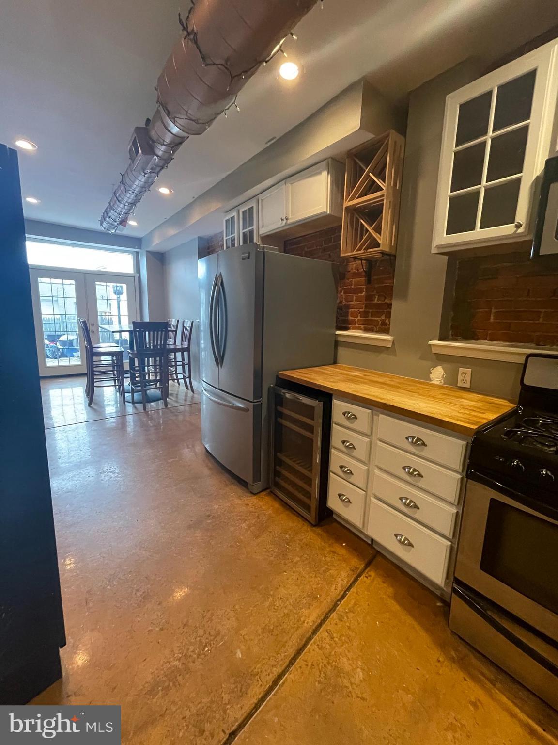 FEDERAL HILL HISTORIC DISTRICT - Residential Lease