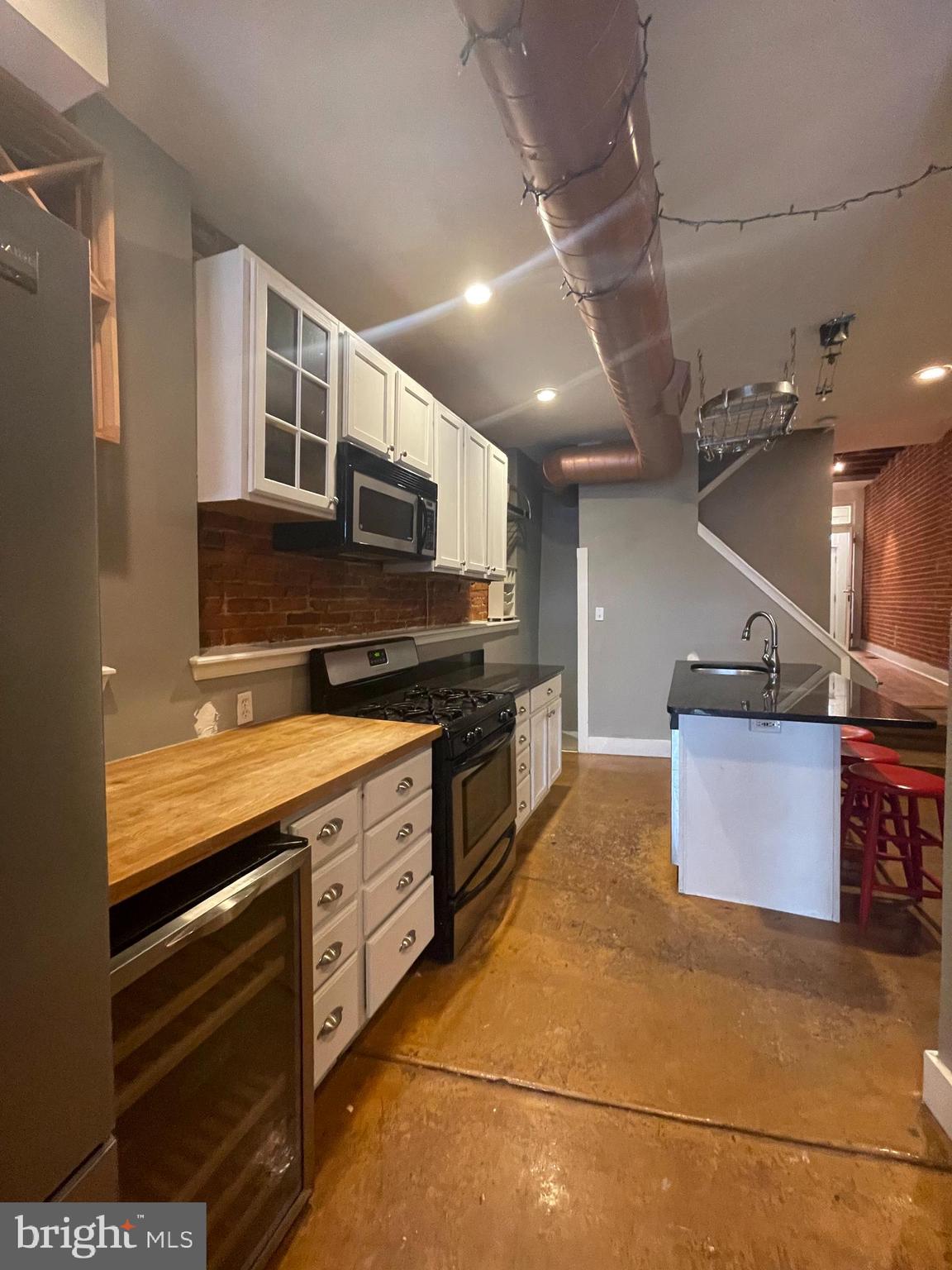 FEDERAL HILL HISTORIC DISTRICT - Residential Lease