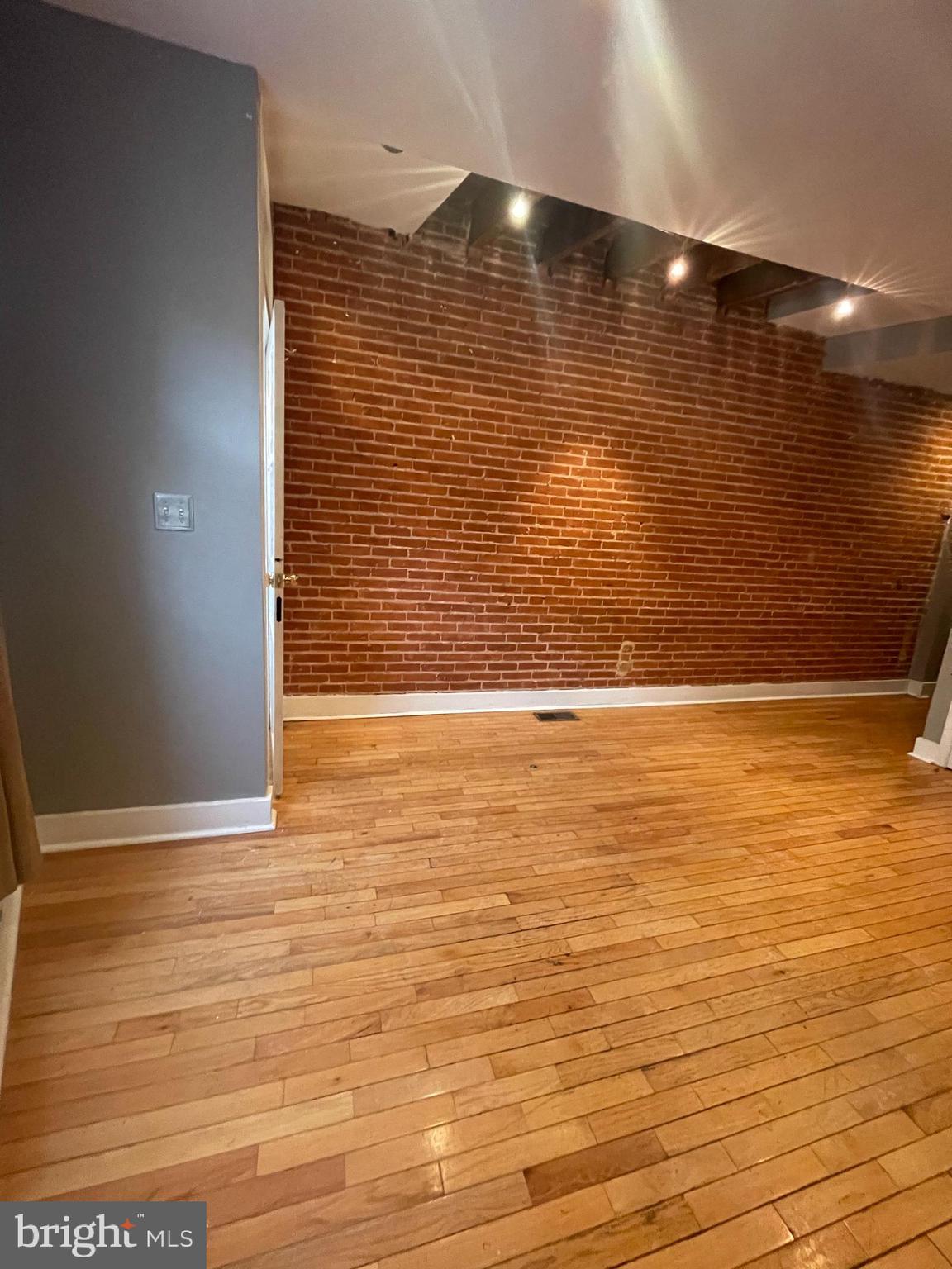 FEDERAL HILL HISTORIC DISTRICT - Residential Lease