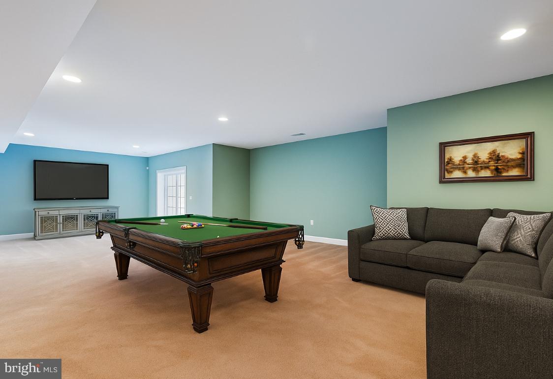 HUNTLEIGH AT CREIGHTON FARMS - Residential