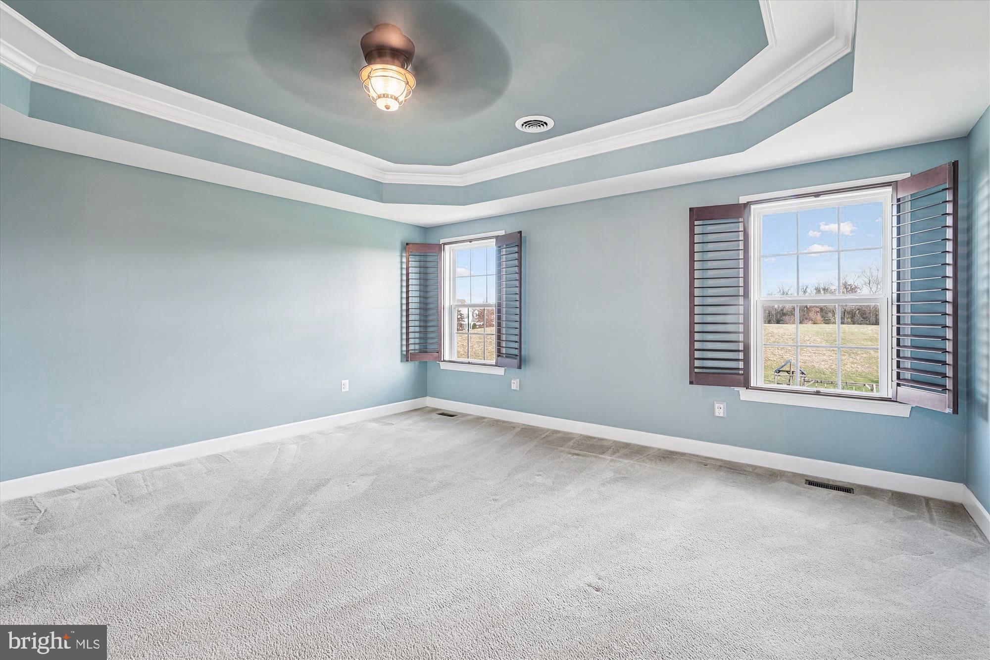 CREIGHTON FARMS - Residential