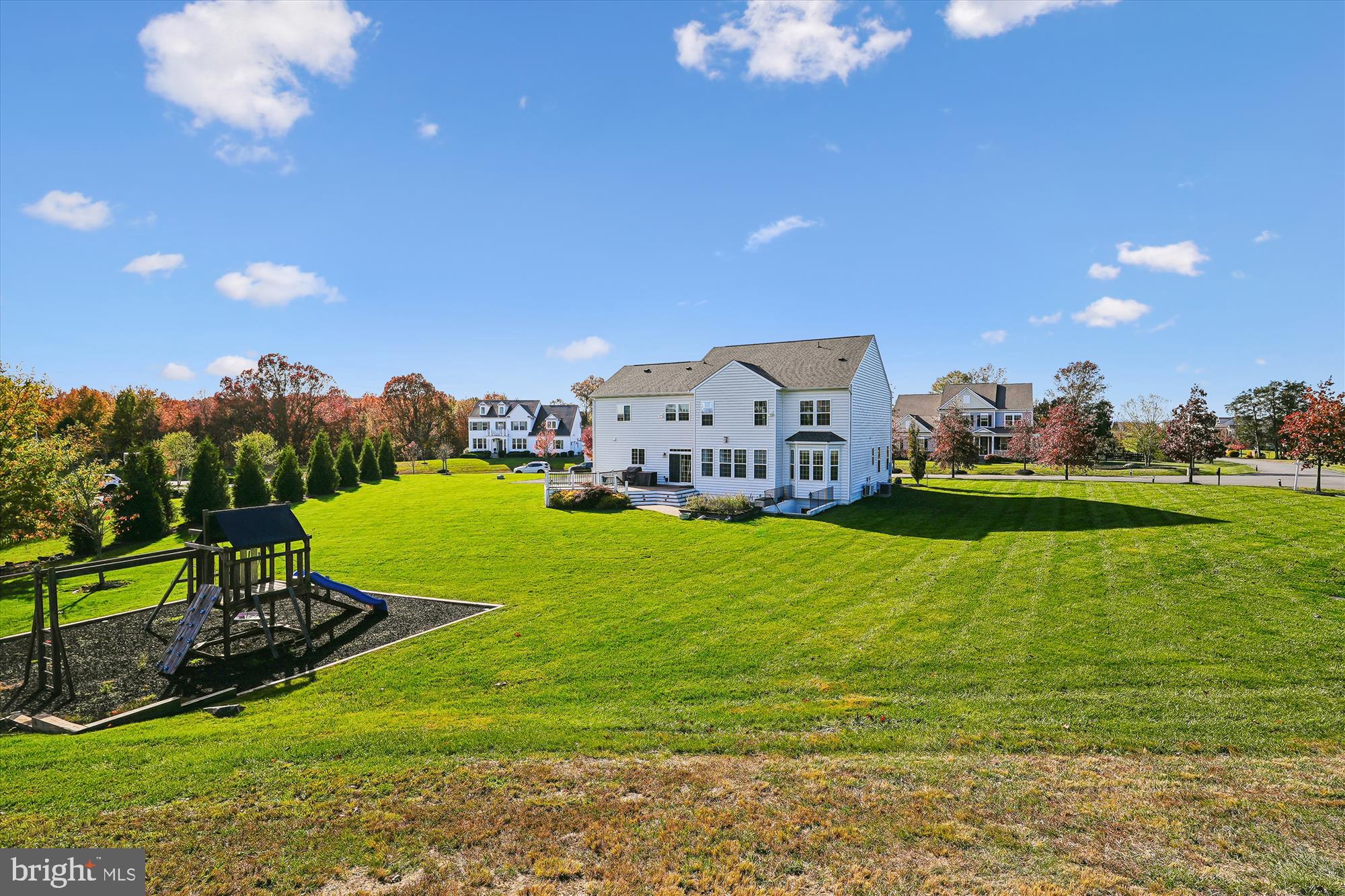 HUNTLEIGH AT CREIGHTON FARMS - Residential