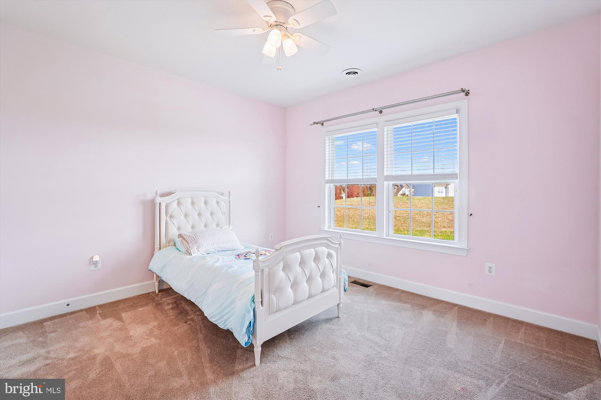 HUNTLEIGH AT CREIGHTON FARMS - Residential