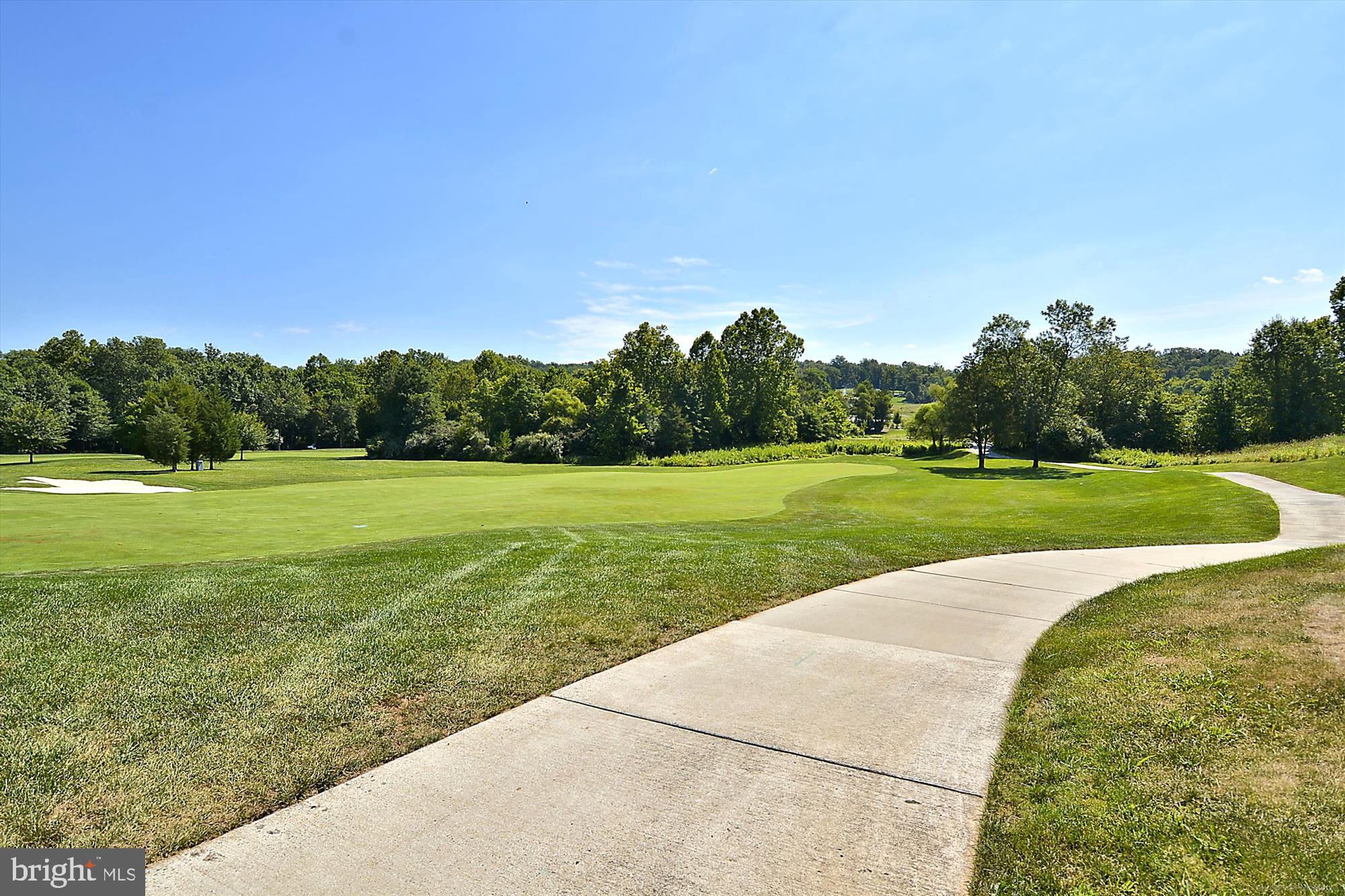 HUNTLEIGH AT CREIGHTON FARMS - Residential