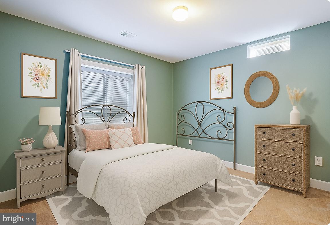 HUNTLEIGH AT CREIGHTON FARMS - Residential