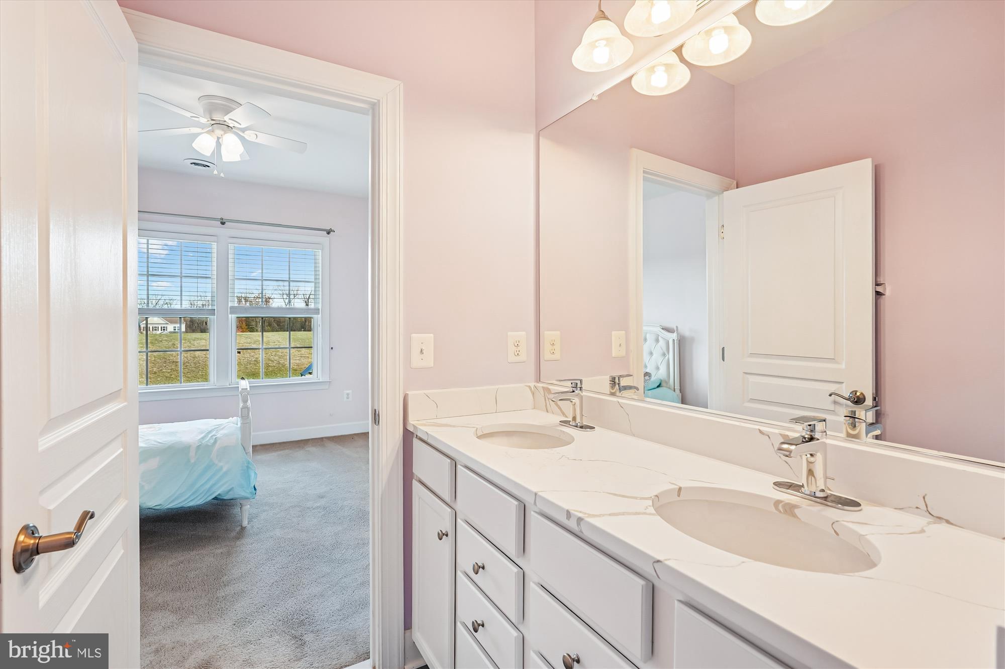 HUNTLEIGH AT CREIGHTON FARMS - Residential