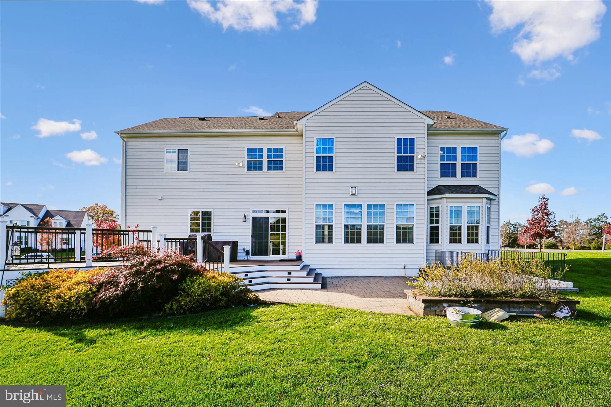 HUNTLEIGH AT CREIGHTON FARMS - Residential