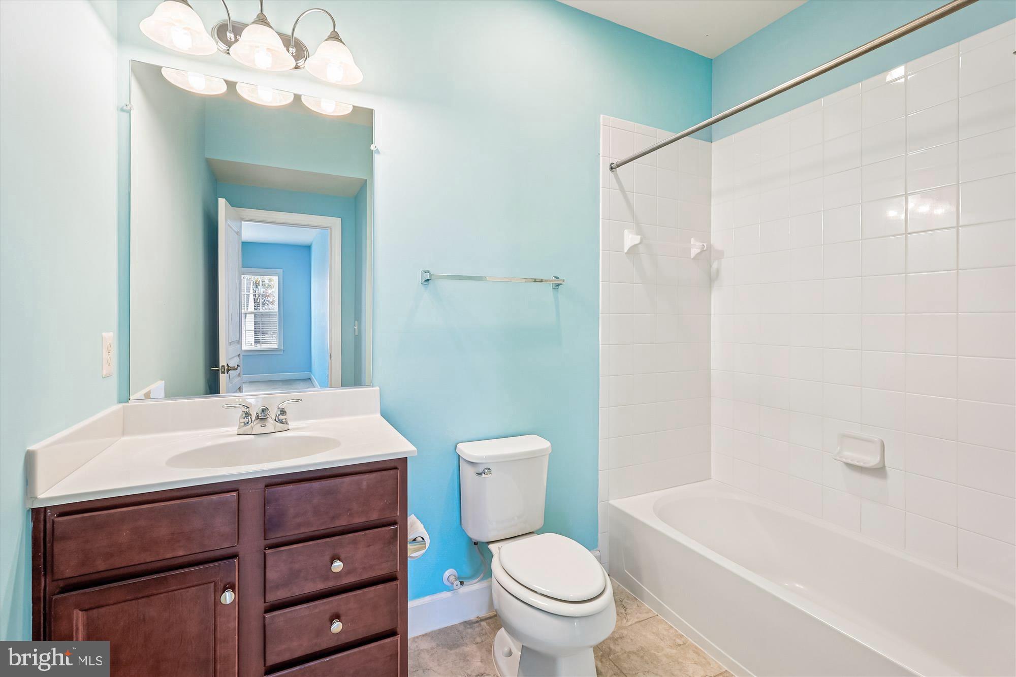 CREIGHTON FARMS - Residential