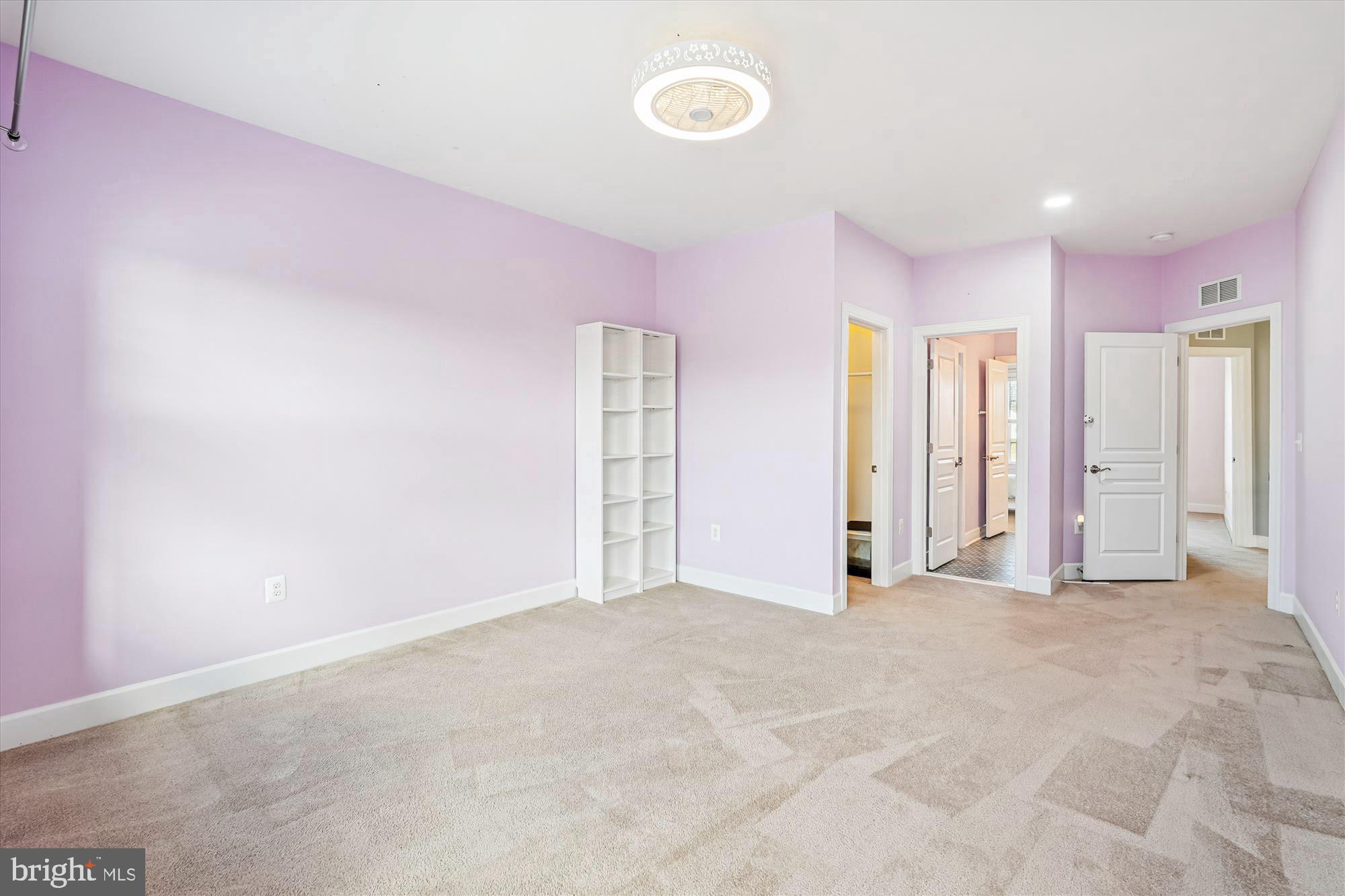 CREIGHTON FARMS - Residential