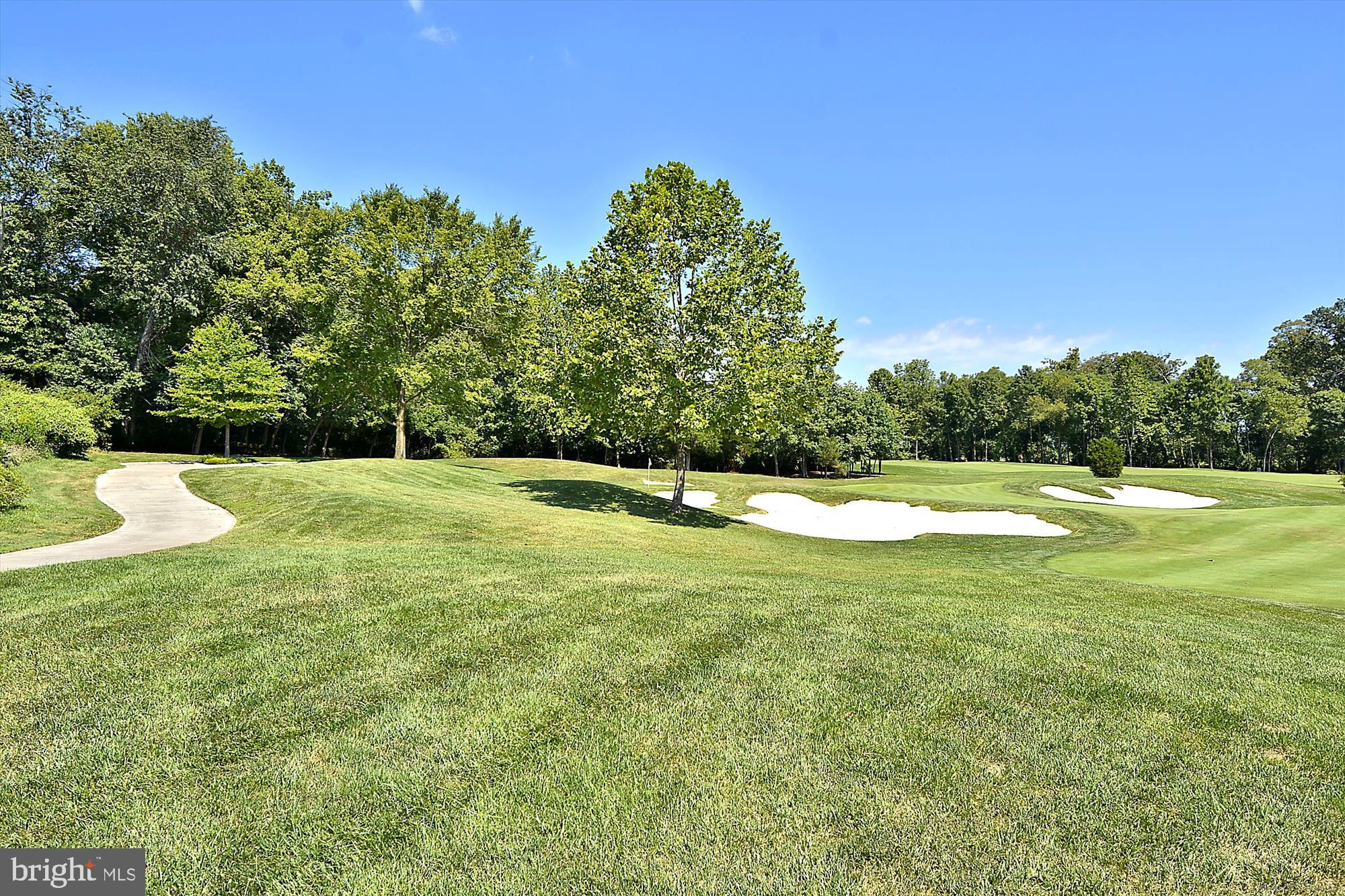 HUNTLEIGH AT CREIGHTON FARMS - Residential