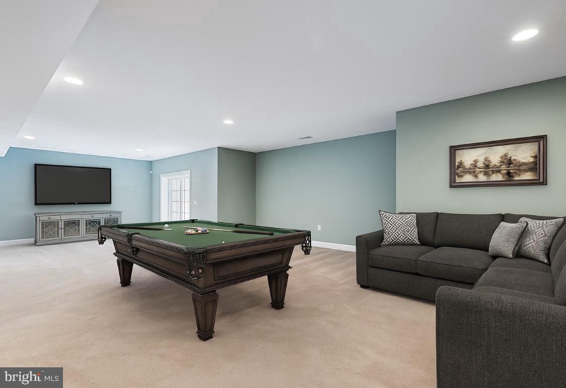 CREIGHTON FARMS - Residential