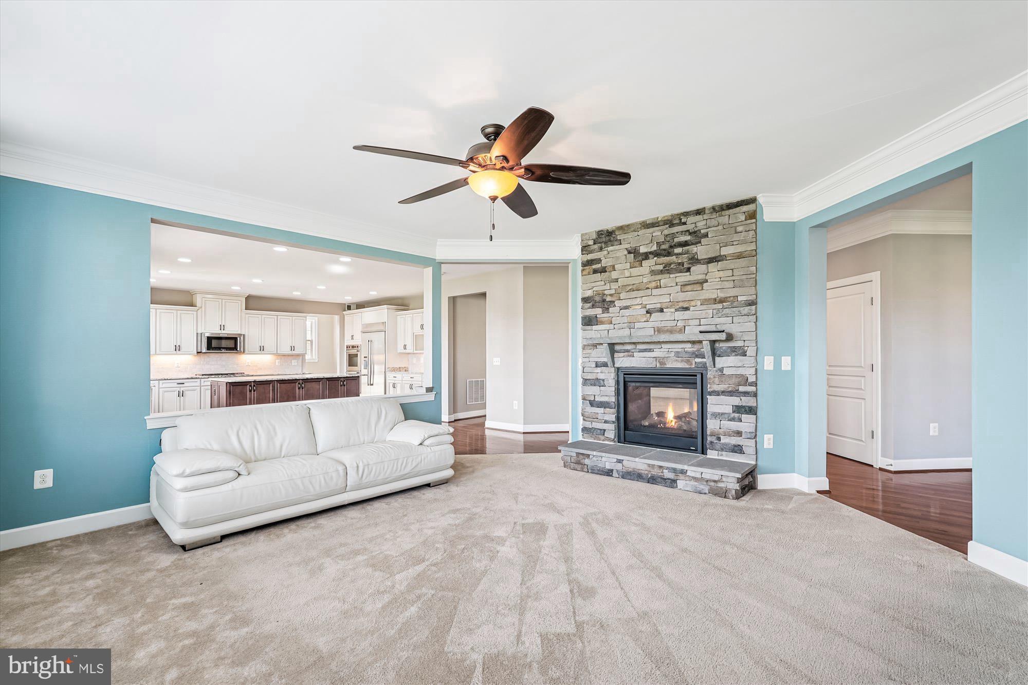 CREIGHTON FARMS - Residential