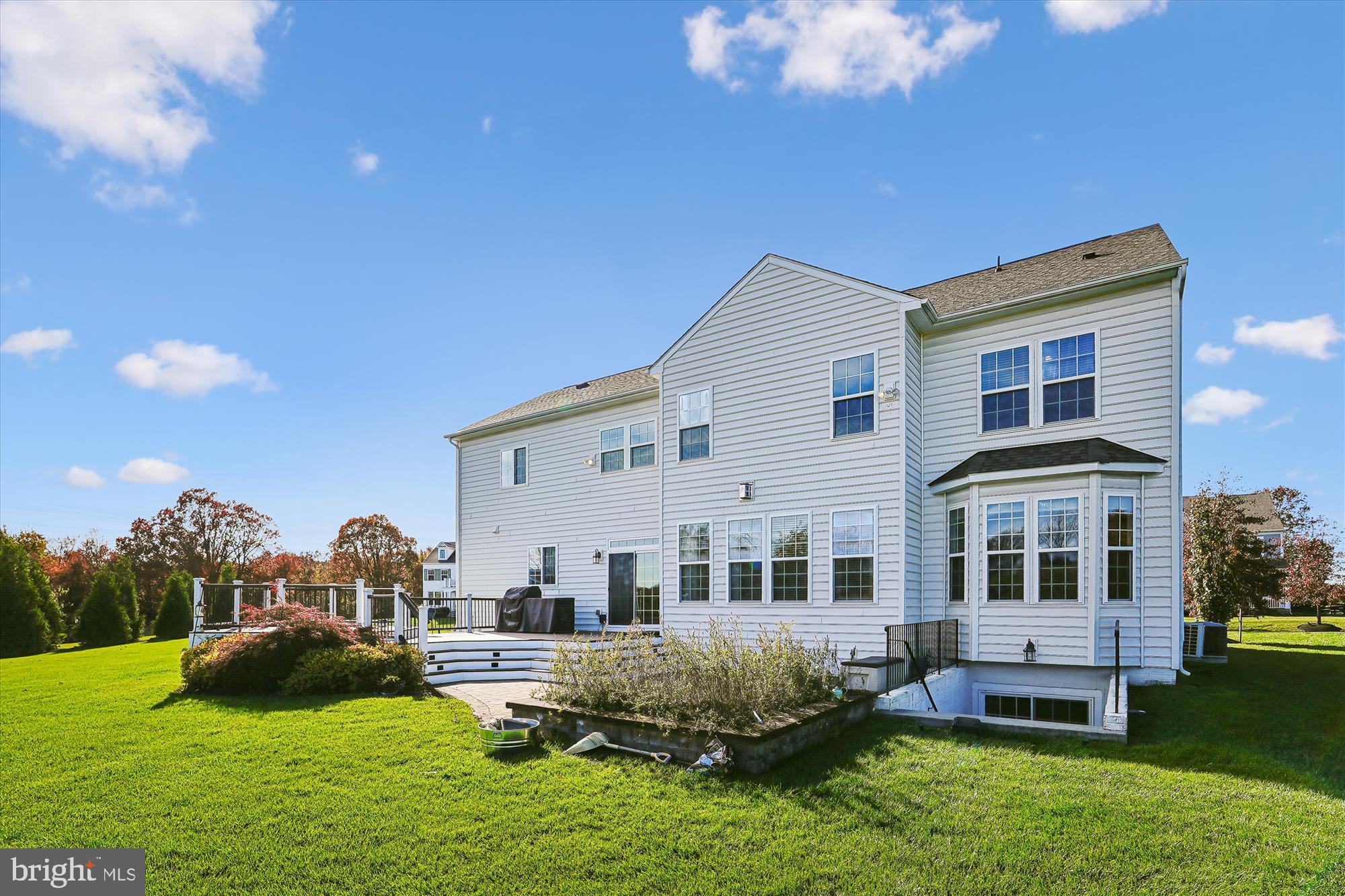 HUNTLEIGH AT CREIGHTON FARMS - Residential