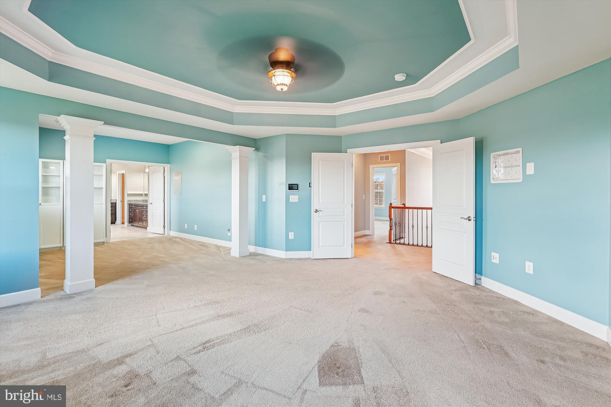 HUNTLEIGH AT CREIGHTON FARMS - Residential