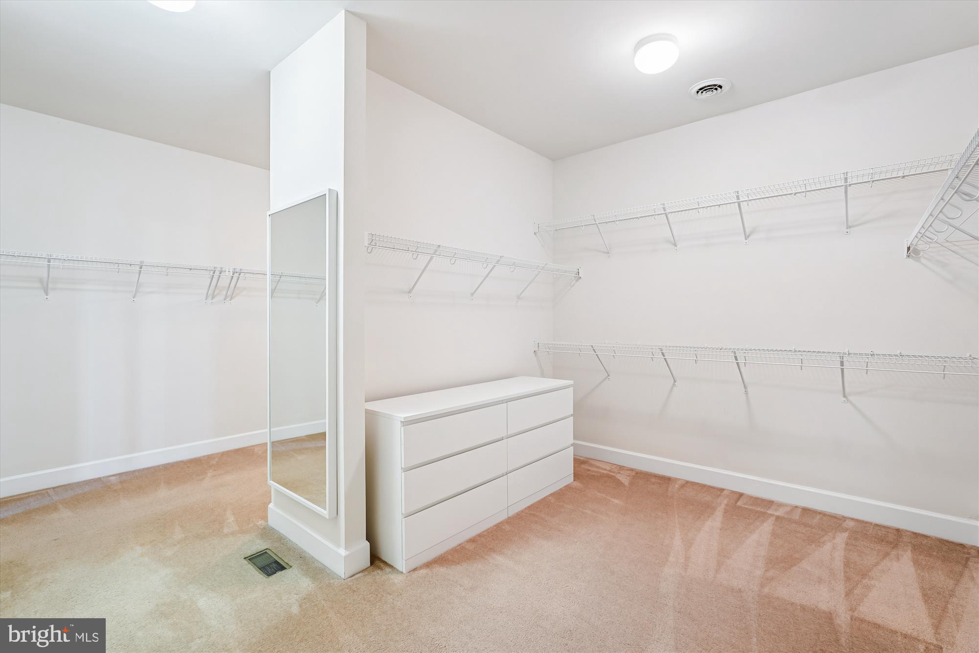 HUNTLEIGH AT CREIGHTON FARMS - Residential