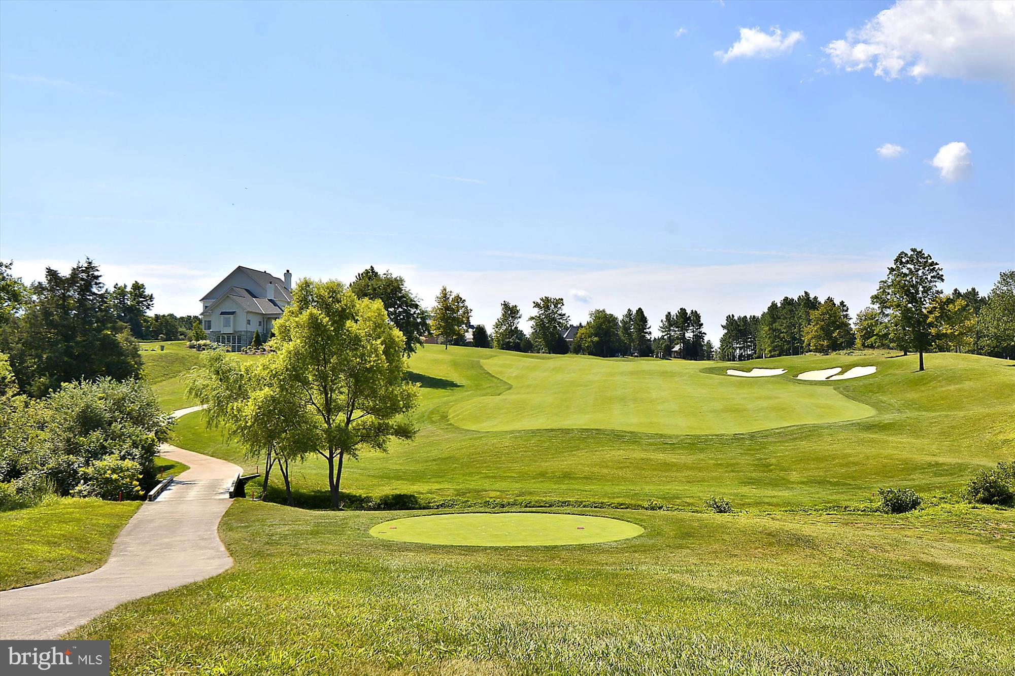 HUNTLEIGH AT CREIGHTON FARMS - Residential